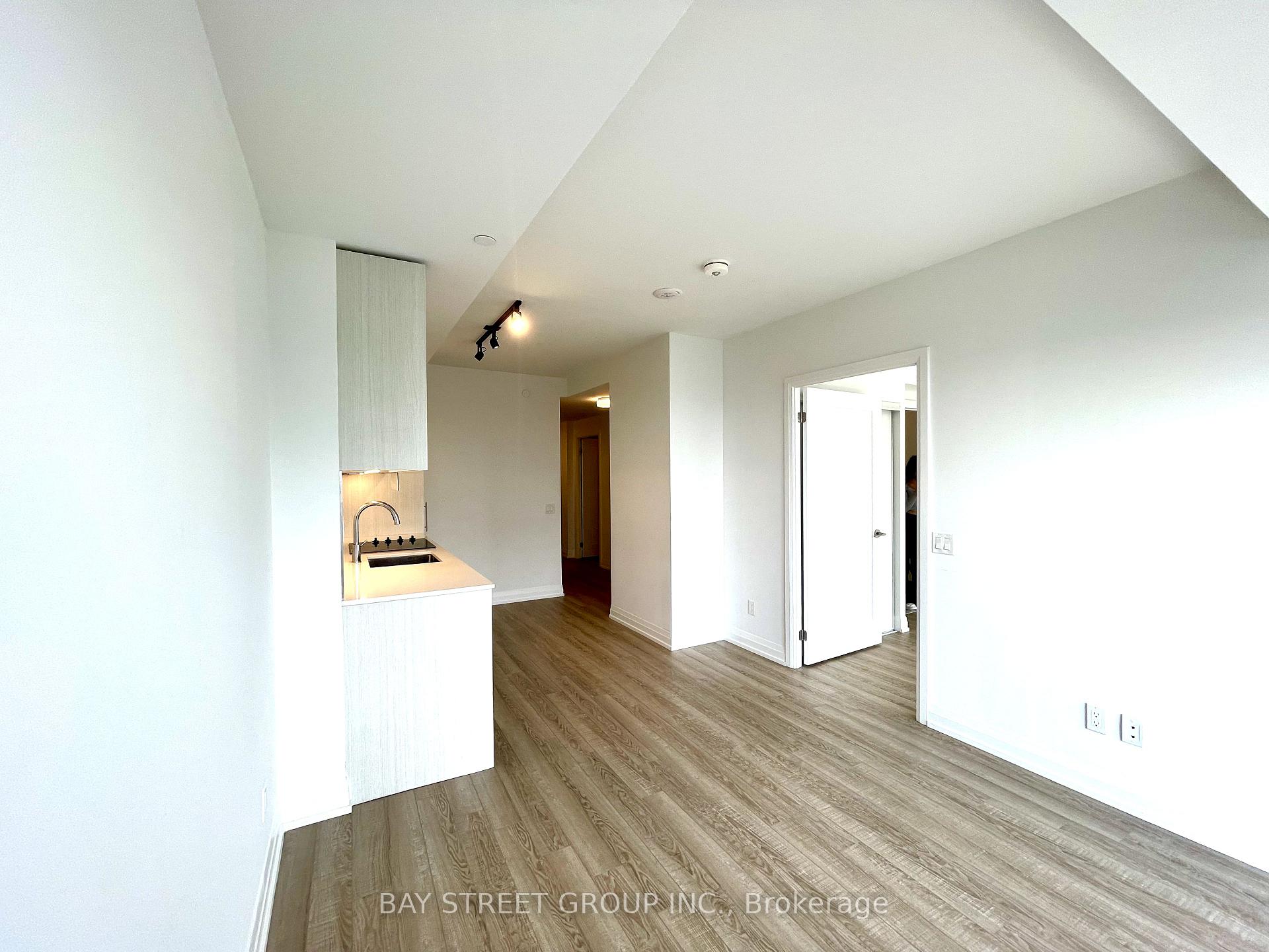 Photo 25 of Unit 2406, 286 Main Street, Toronto, East End-Danforth — HOMEH