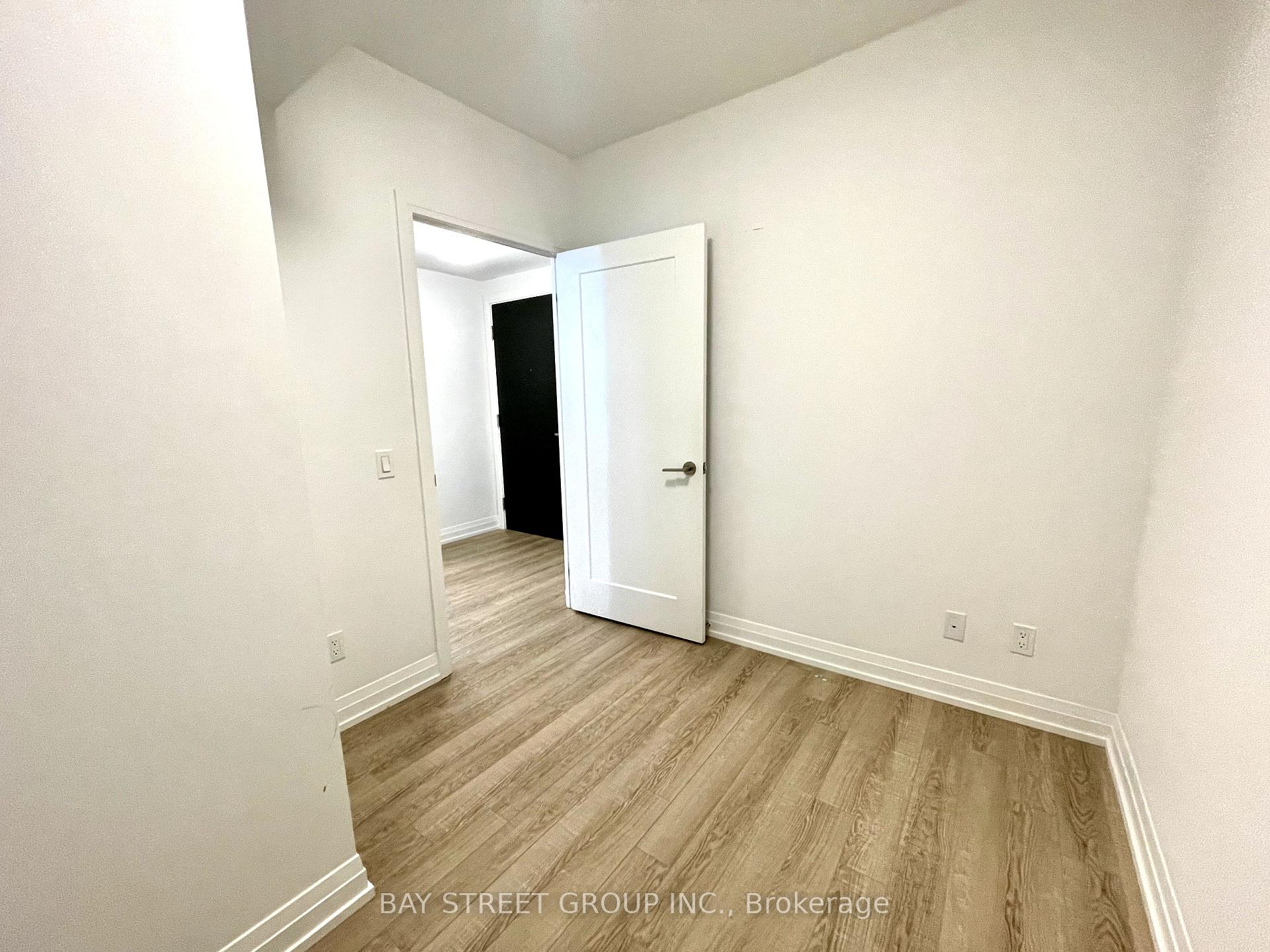Photo 17 of Unit 2406, 286 Main Street, Toronto, East End-Danforth — HOMEH