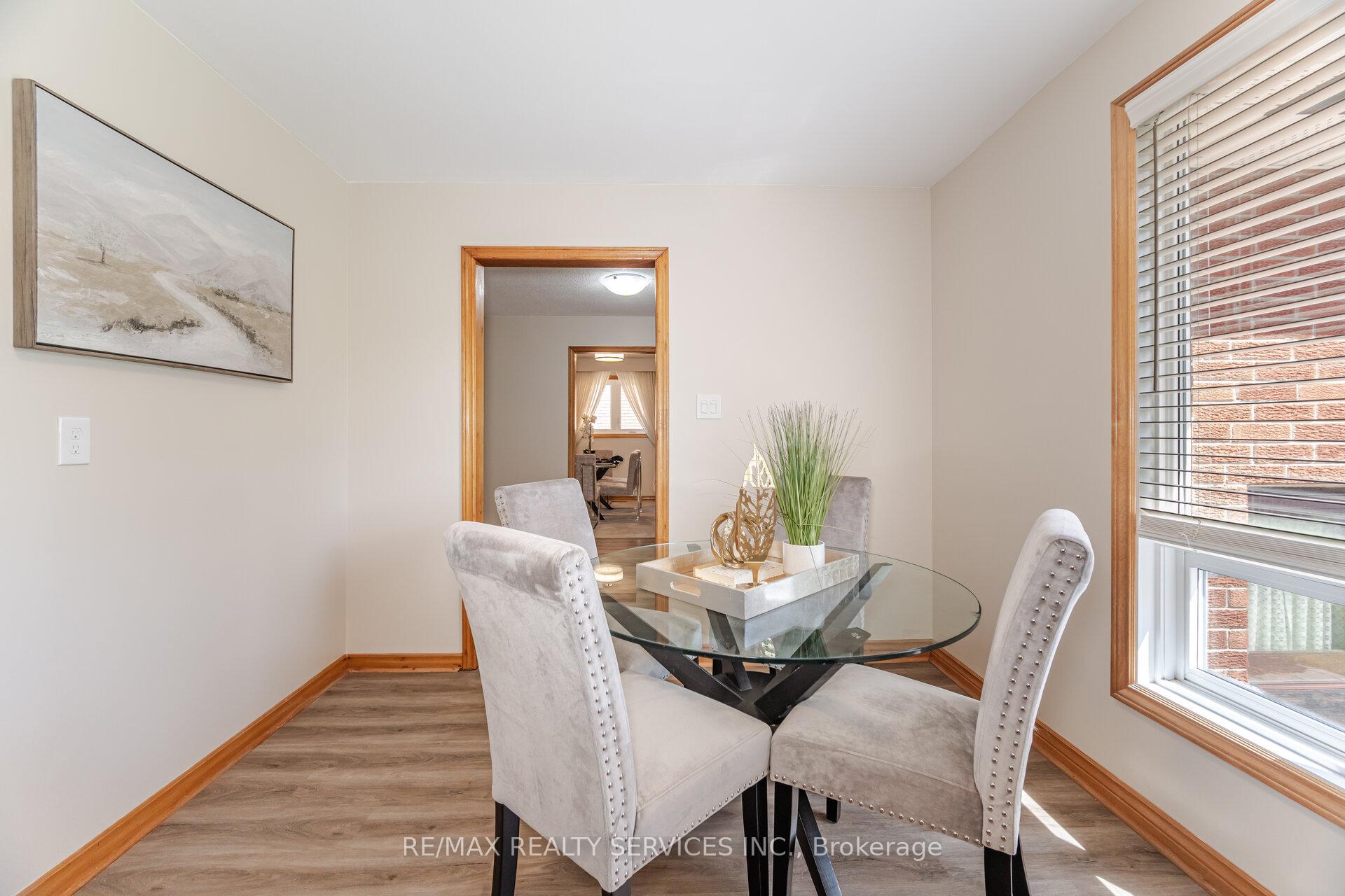 Photo 9 of 75 Curtis Drive, Brampton, Brampton South — HOMEH