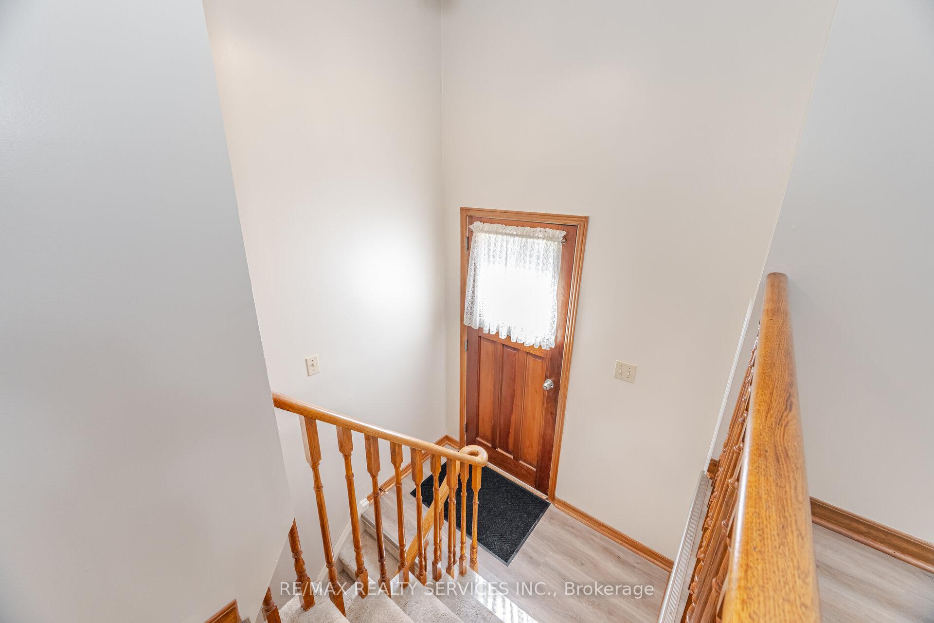 Photo 25 of 75 Curtis Drive, Brampton, Brampton South — HOMEH