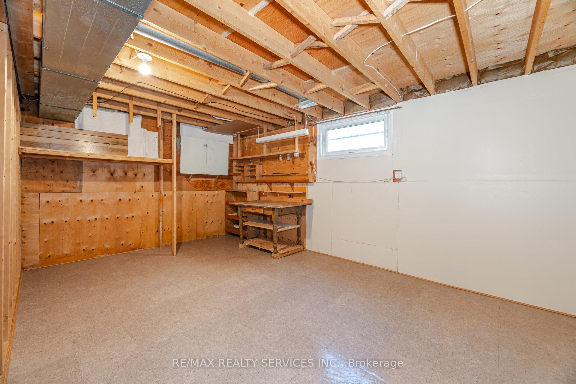 Photo 33 of 75 Curtis Drive, Brampton, Brampton South — HOMEH