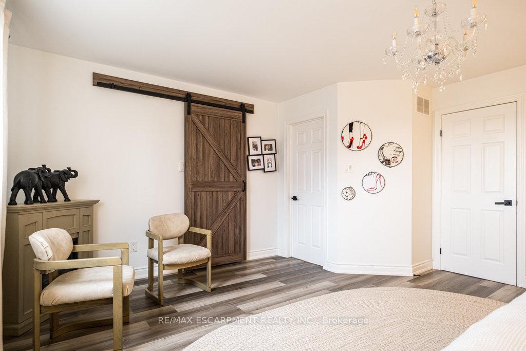 Photo 24 of 135 Arrowhead Drive, Hamilton, Allison — HOMEH