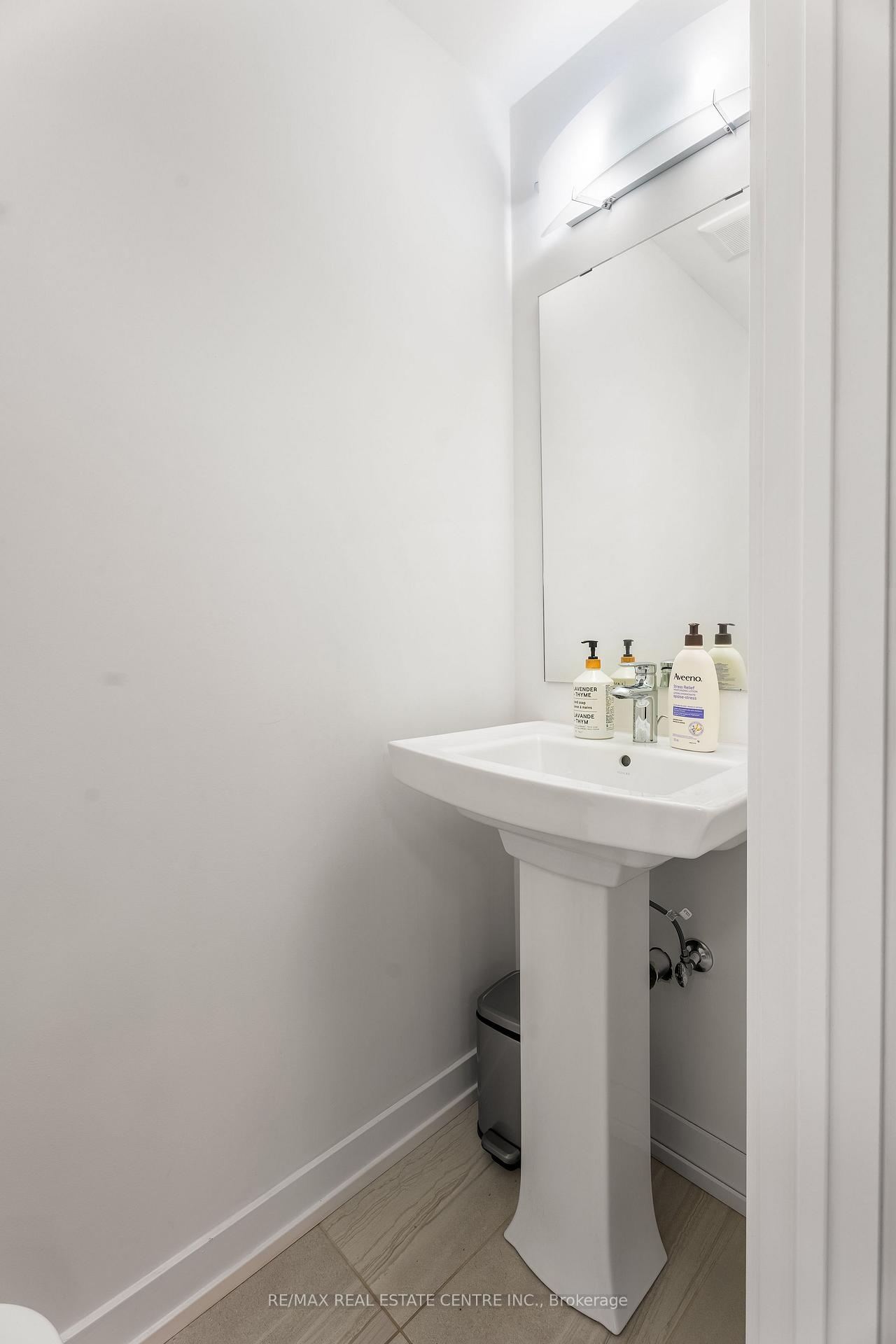 Photo 22 of Unit C12, 10 Palace Street, Kitchener — HOMEH