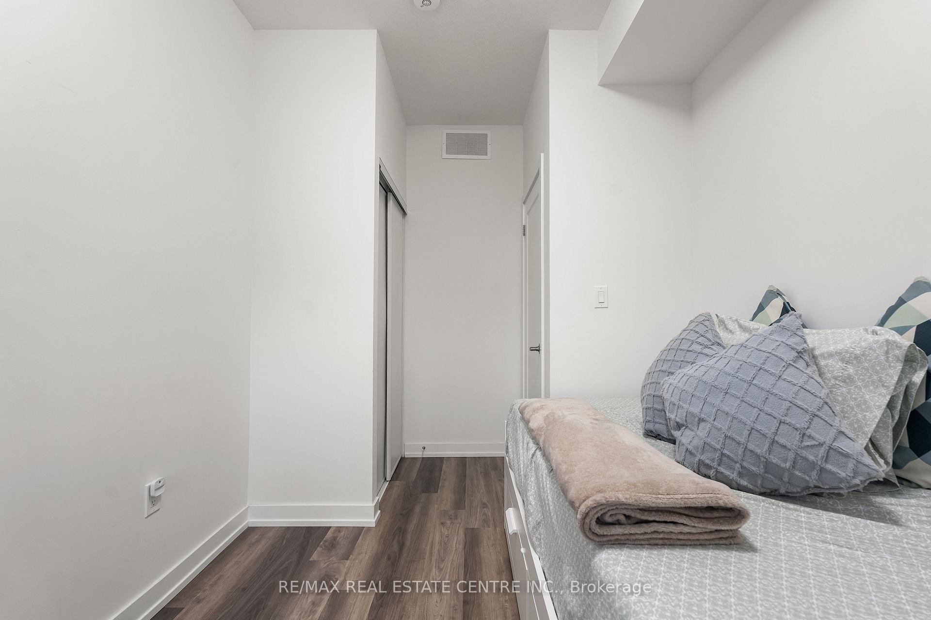 Photo 24 of Unit C12, 10 Palace Street, Kitchener — HOMEH