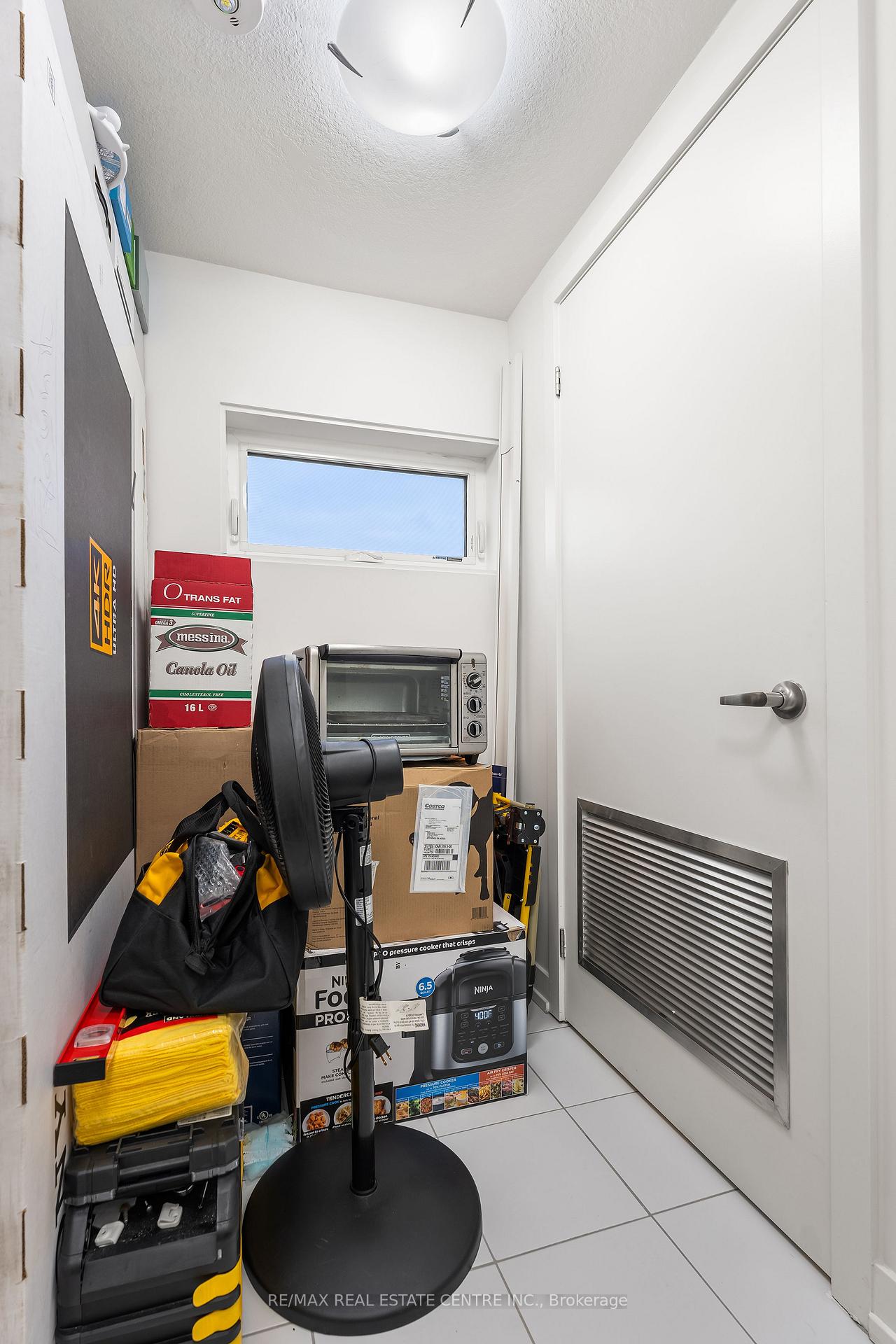 Photo 25 of Unit C12, 10 Palace Street, Kitchener — HOMEH
