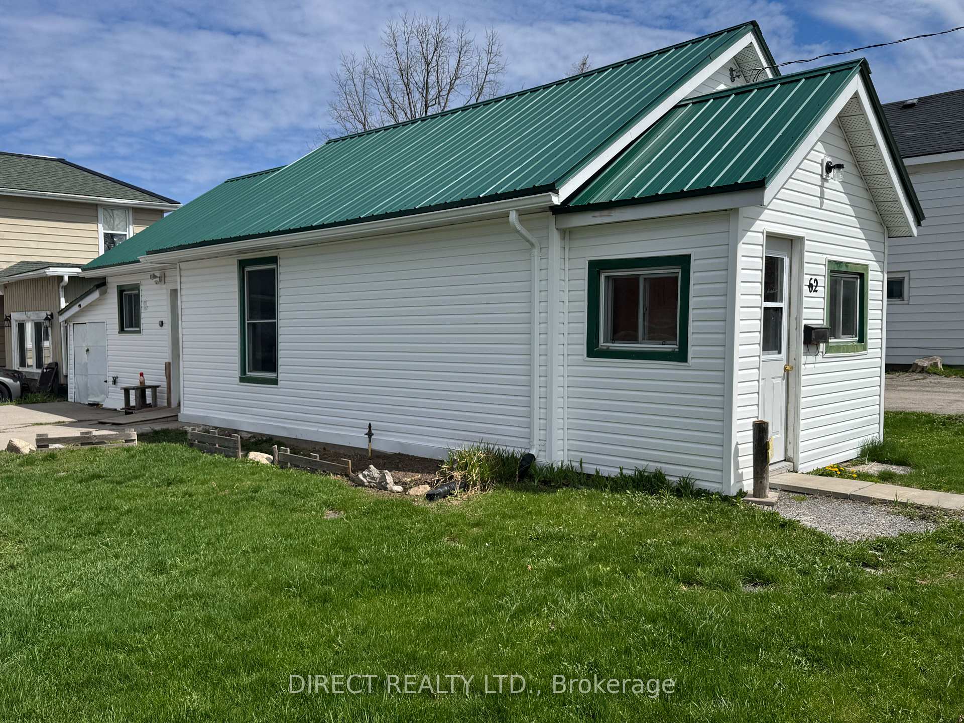 Photo 11 of 62 Pine Street, Belleville — HOMEH