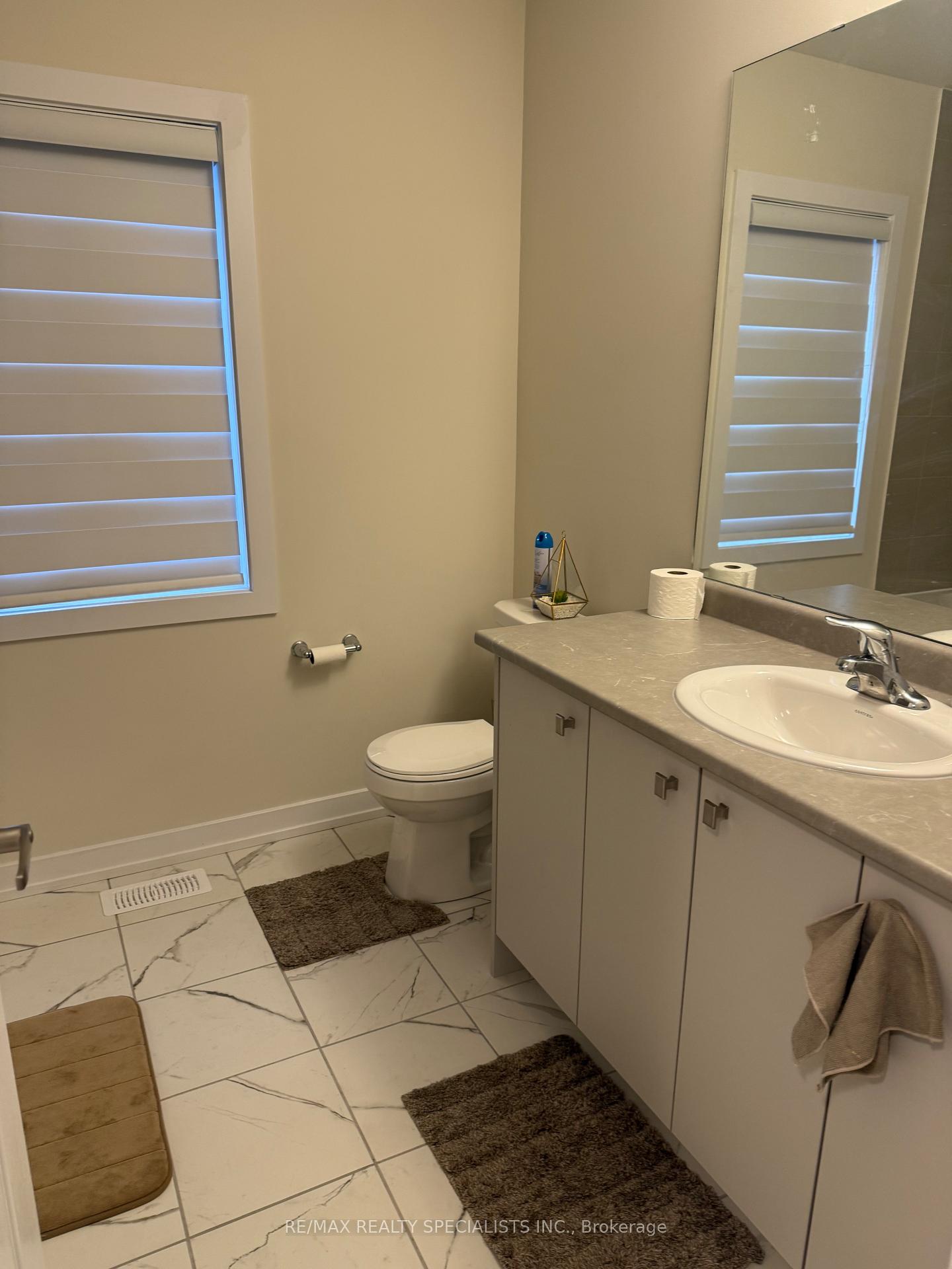 Photo 30 of 84 Lilac Circle, Haldimand — HOMEH
