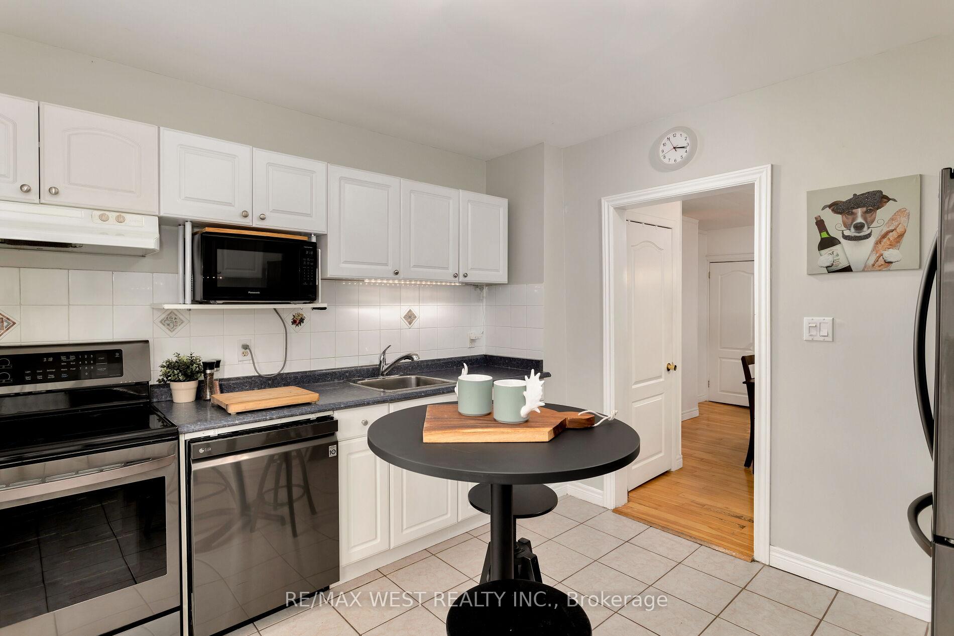 Photo 19 of 155 Rhodes Avenue, Toronto, Greenwood-Coxwell — HOMEH