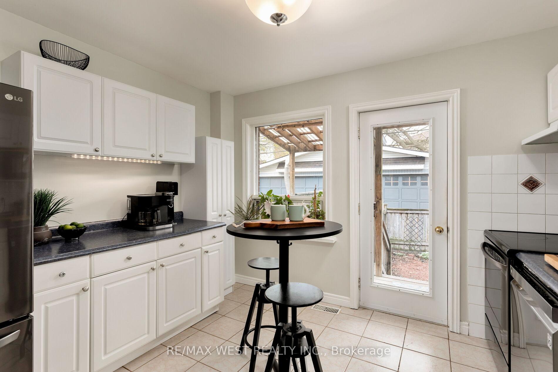 Photo 8 of 155 Rhodes Avenue, Toronto, Greenwood-Coxwell — HOMEH