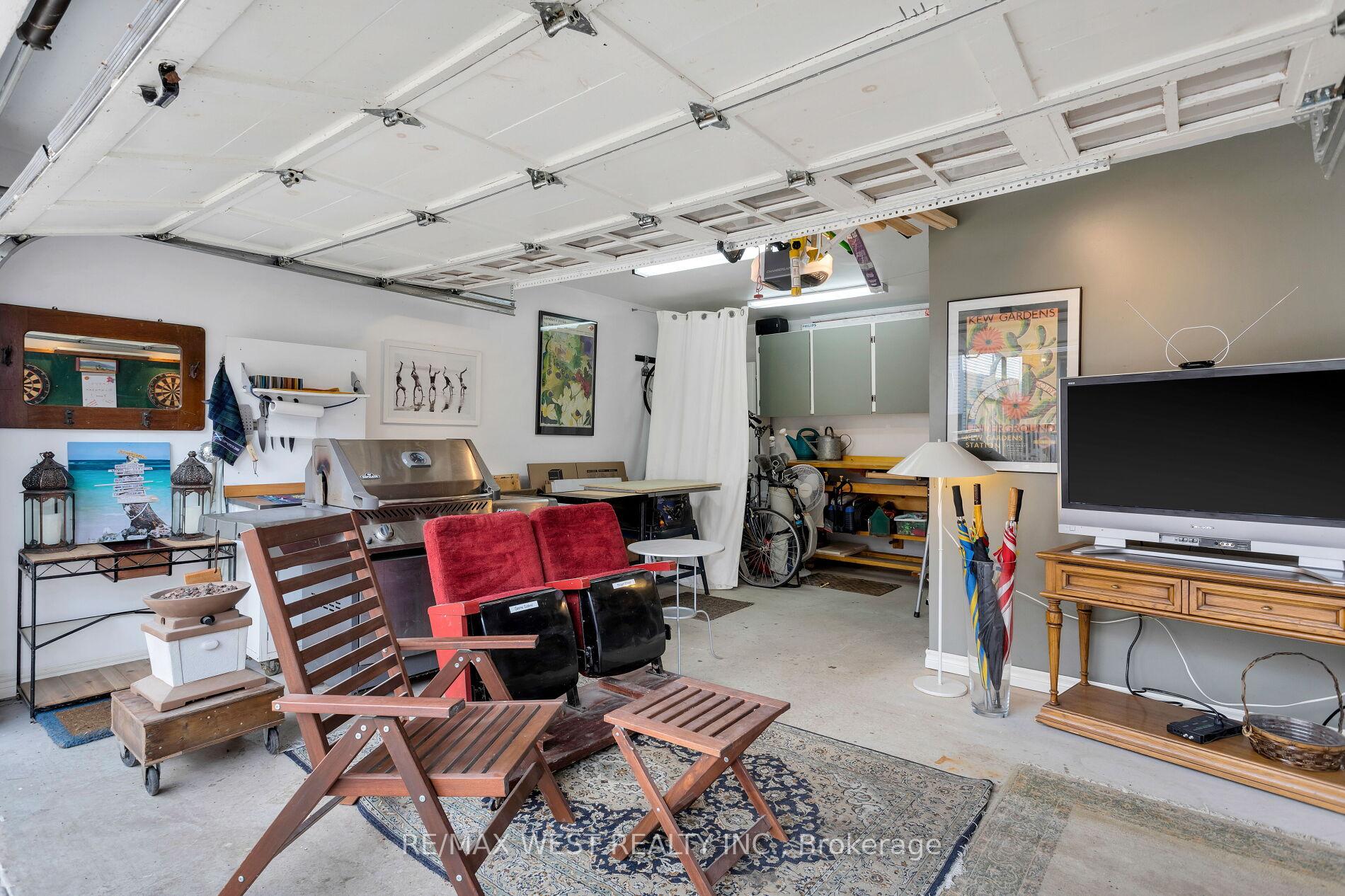 Photo 12 of 155 Rhodes Avenue, Toronto, Greenwood-Coxwell — HOMEH