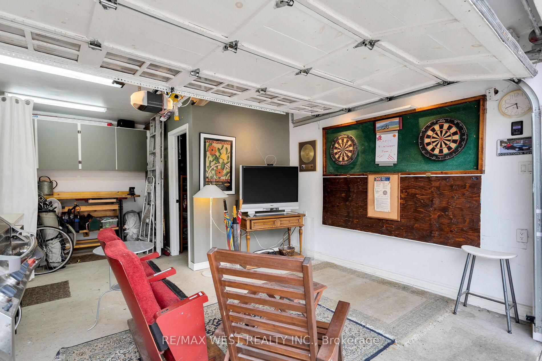 Photo 14 of 155 Rhodes Avenue, Toronto, Greenwood-Coxwell — HOMEH