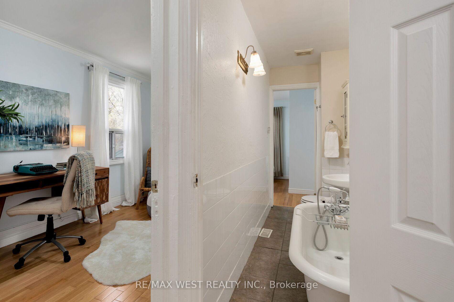 Photo 48 of 155 Rhodes Avenue, Toronto, Greenwood-Coxwell — HOMEH