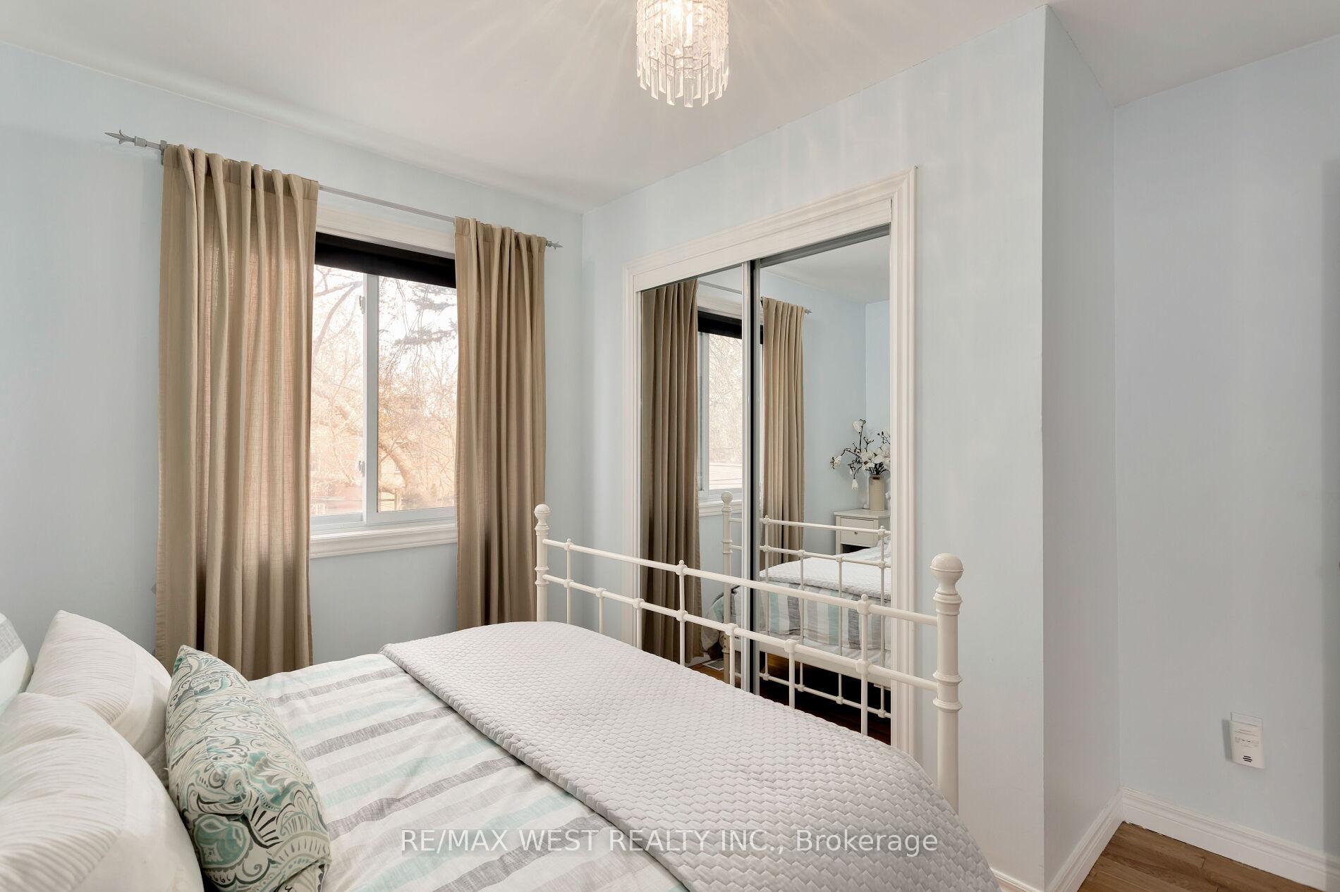 Photo 21 of 155 Rhodes Avenue, Toronto, Greenwood-Coxwell — HOMEH