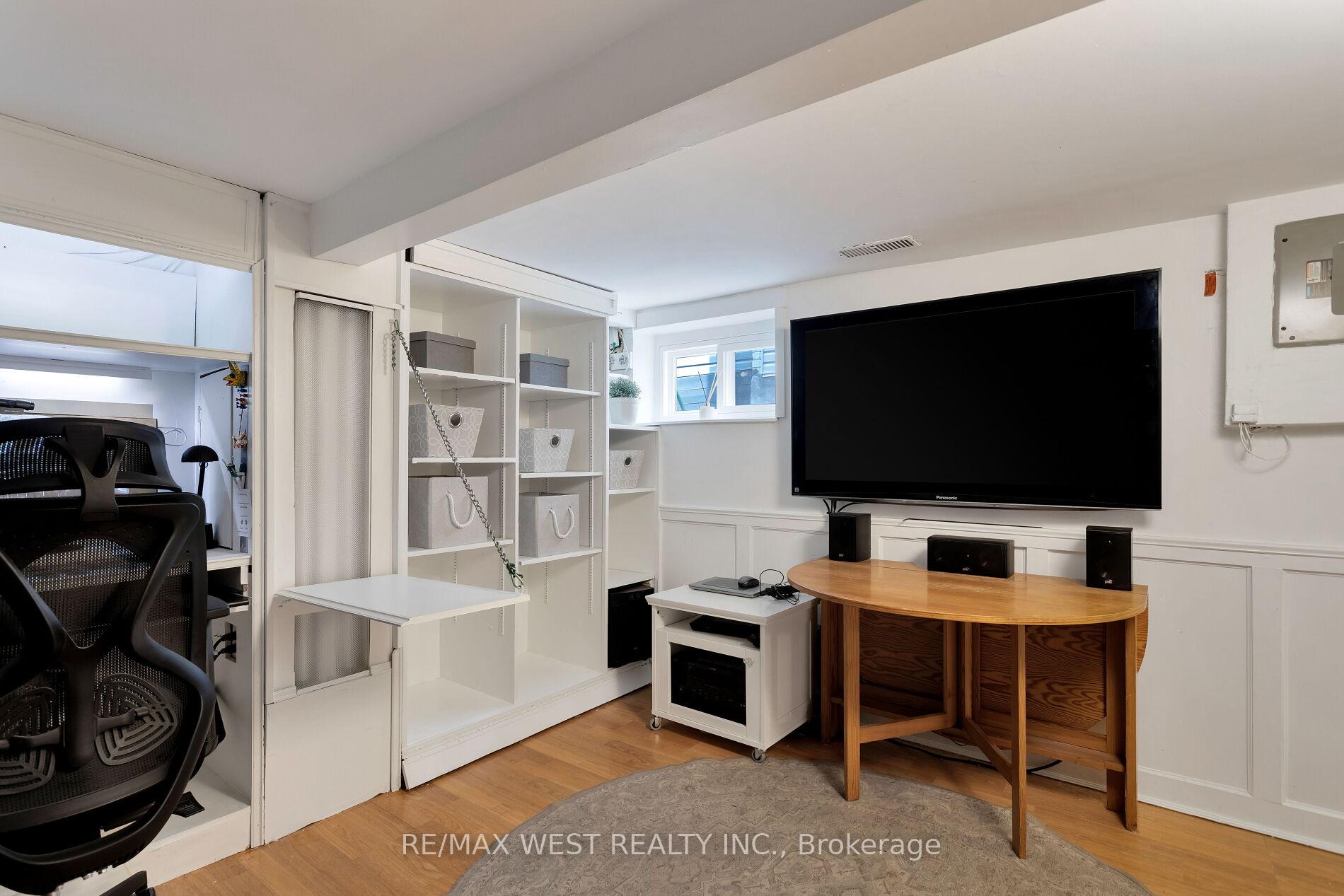 Photo 22 of 155 Rhodes Avenue, Toronto, Greenwood-Coxwell — HOMEH