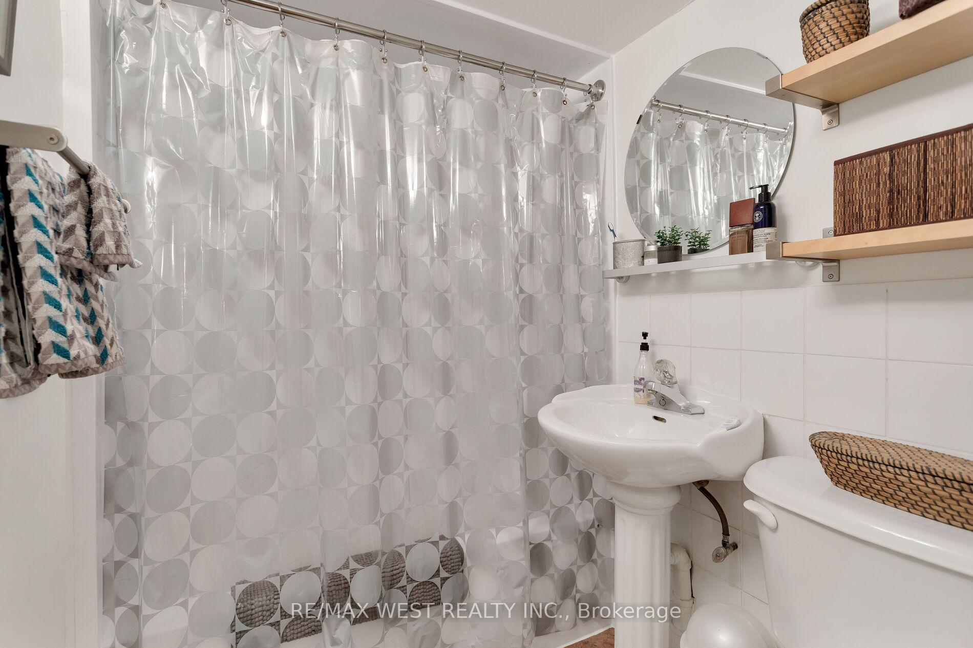 Photo 27 of 155 Rhodes Avenue, Toronto, Greenwood-Coxwell — HOMEH