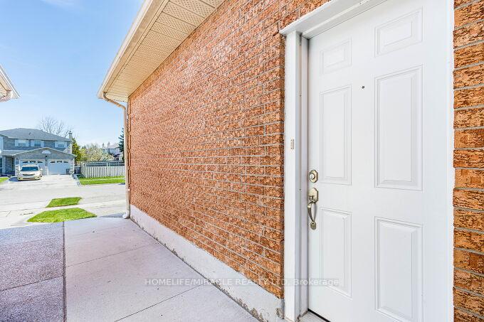 Photo 38 of 95 Havelock Drive, Brampton, Fletcher's Creek South — HOMEH