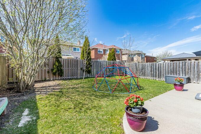 Photo 35 of 95 Havelock Drive, Brampton, Fletcher's Creek South — HOMEH