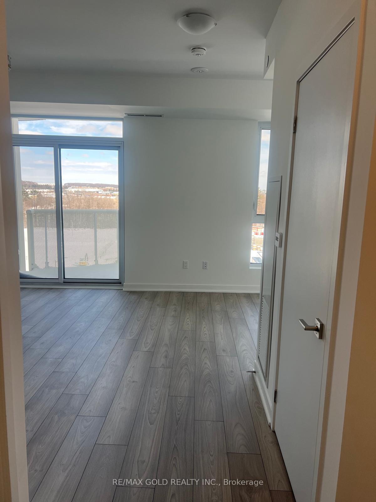 Photo 5 of Unit 728, 498 Caldari Road, Vaughan, Concord — HOMEH
