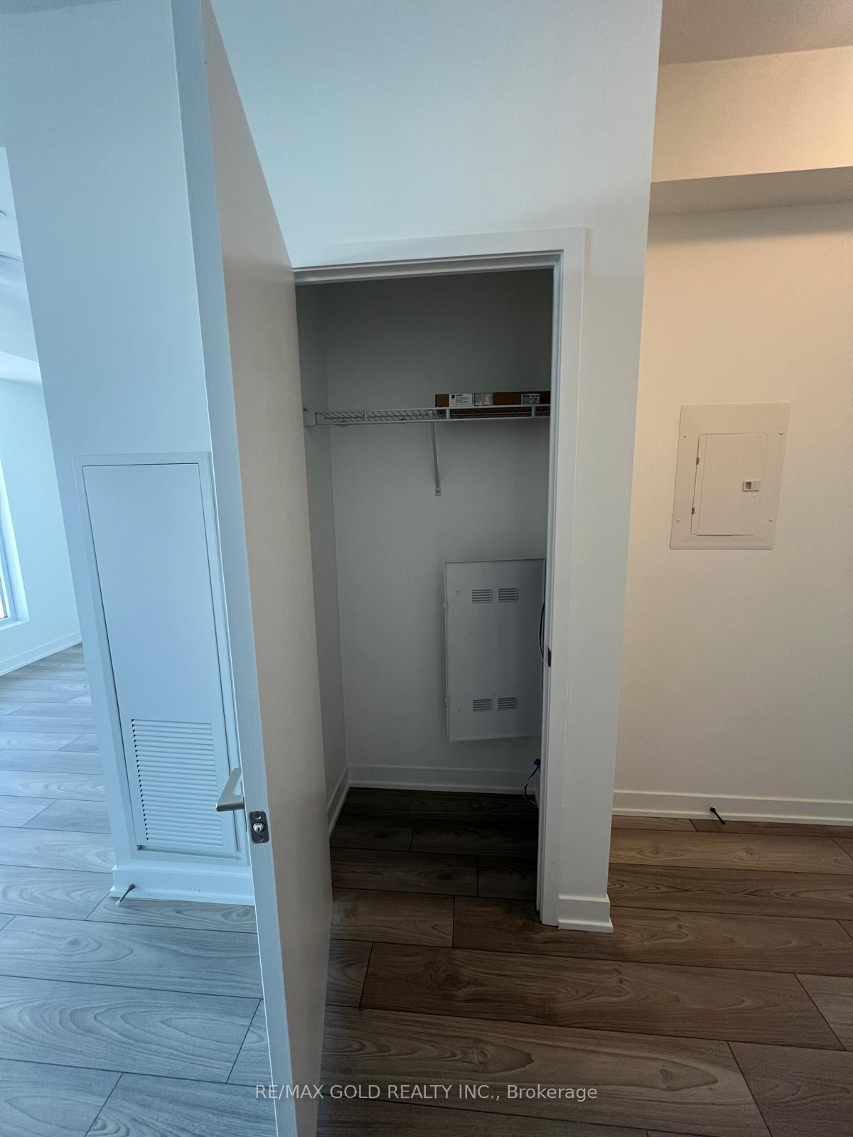 Photo 8 of Unit 728, 498 Caldari Road, Vaughan, Concord — HOMEH
