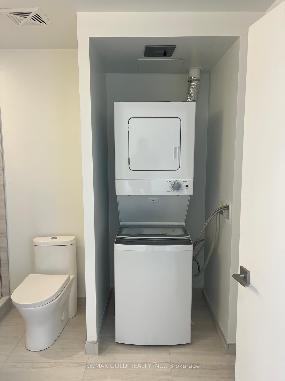 Photo 9 of Unit 728, 498 Caldari Road, Vaughan, Concord — HOMEH