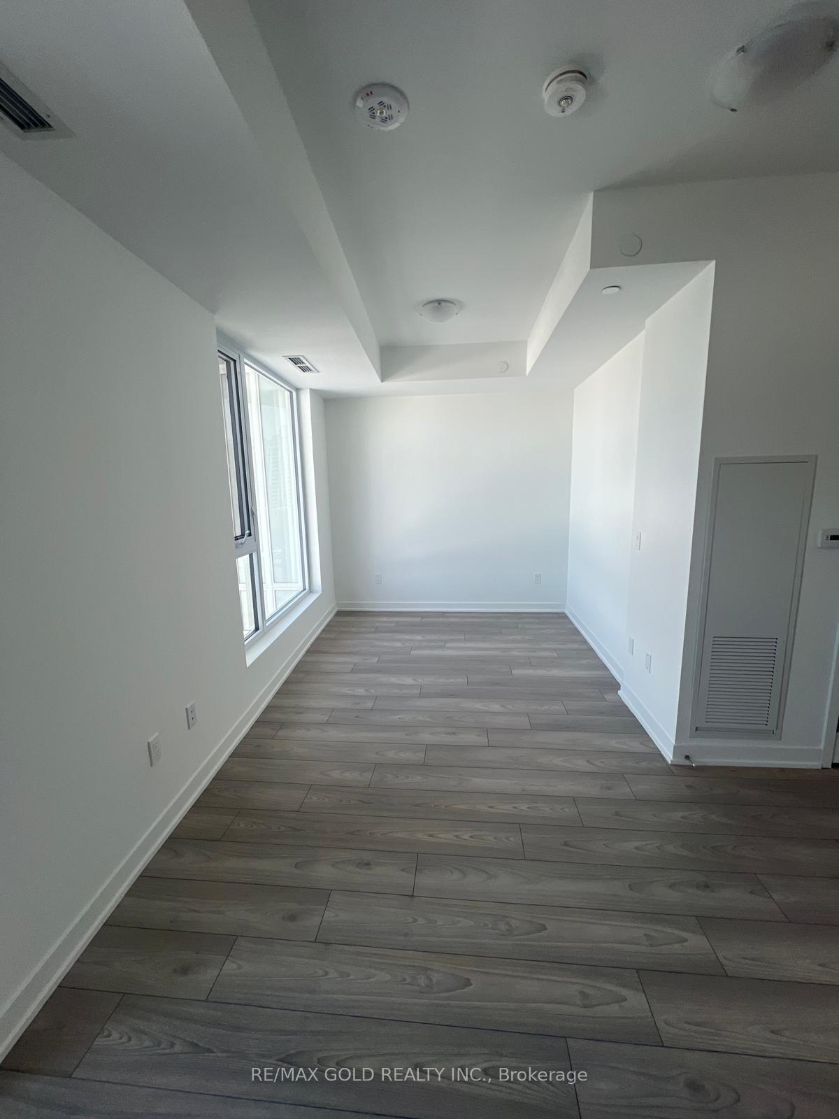 Photo 6 of Unit 728, 498 Caldari Road, Vaughan, Concord — HOMEH