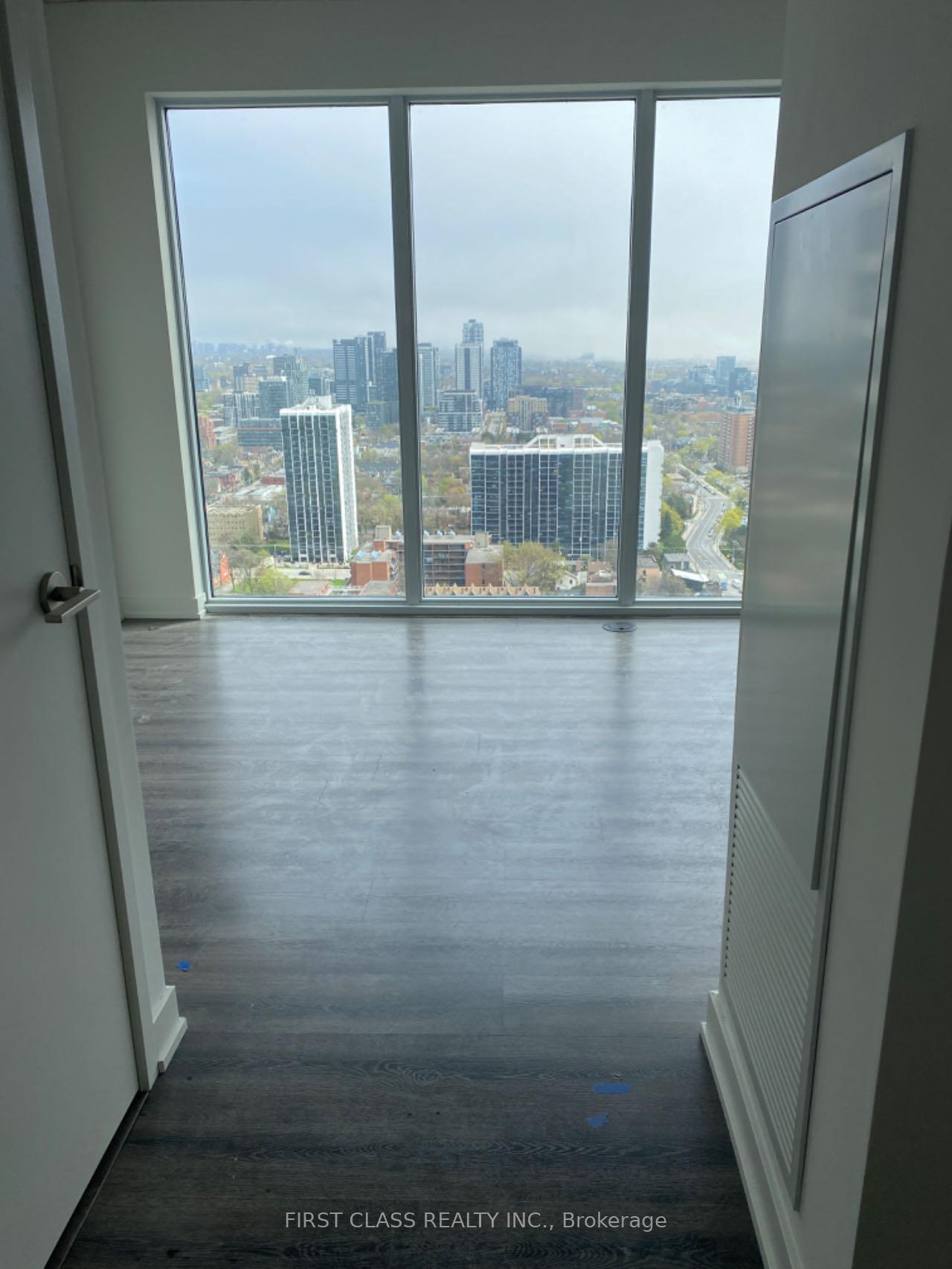 Photo 4 of Unit 3009, 65 Mutual Street, Toronto, Church-Yonge Corridor — HOMEH