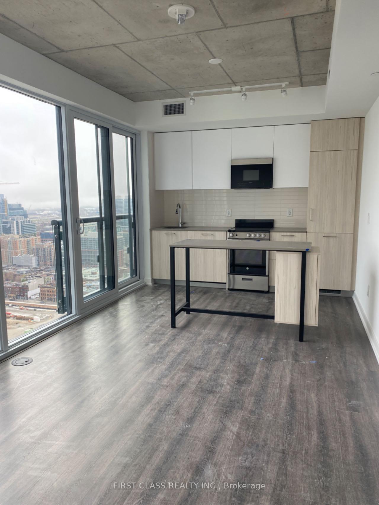 Photo 3 of Unit 3009, 65 Mutual Street, Toronto, Church-Yonge Corridor — HOMEH