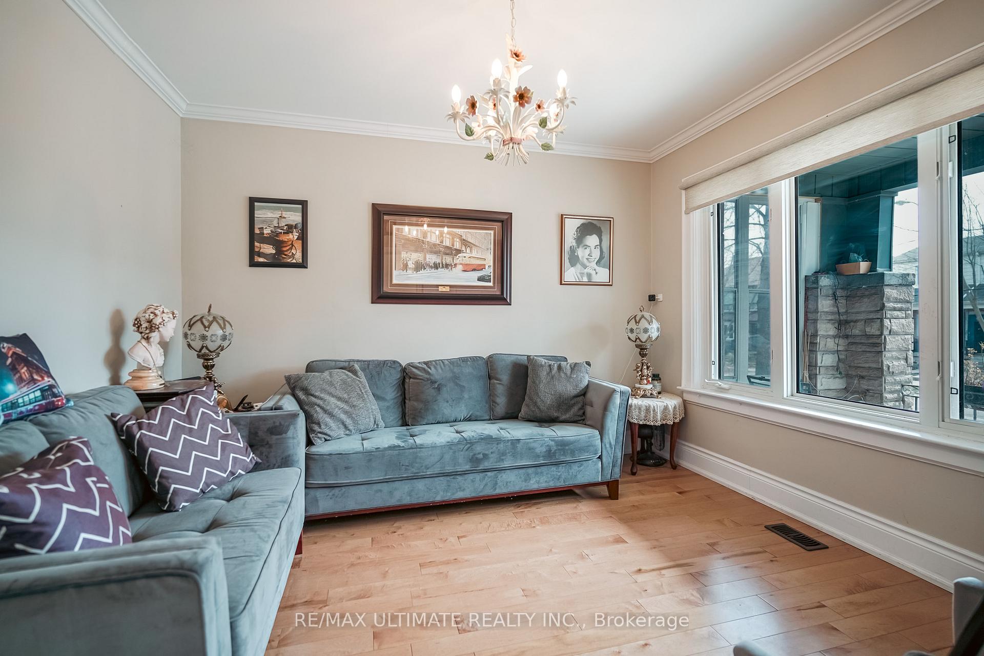 Photo 5 of 492 Strathmore Boulevard, Toronto, Danforth — HOMEH