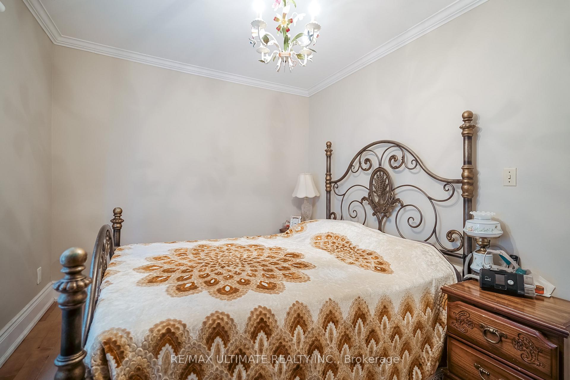 Photo 12 of 492 Strathmore Boulevard, Toronto, Danforth — HOMEH