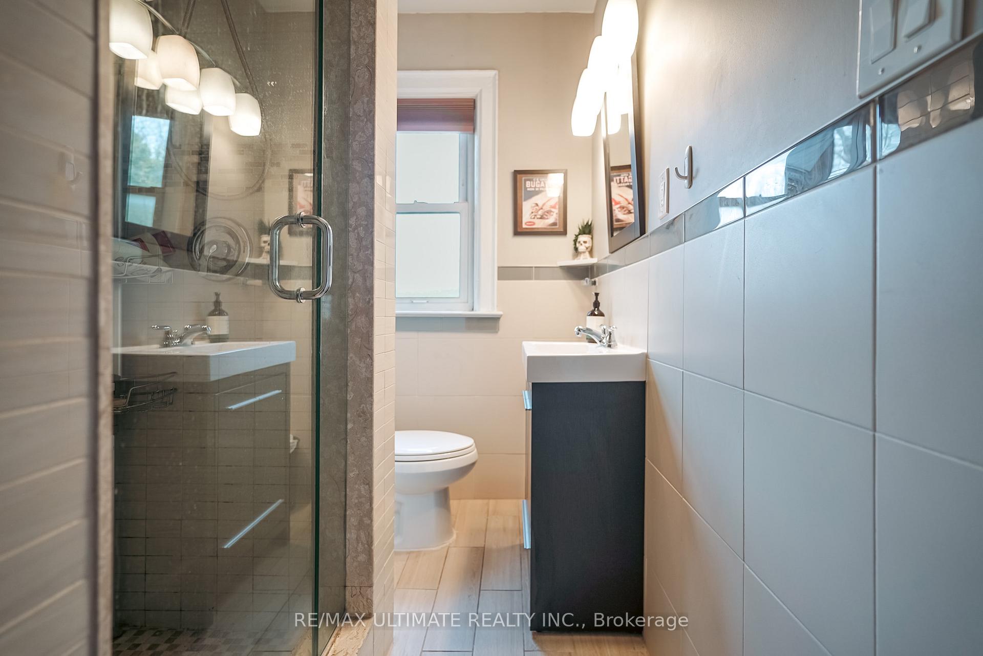 Photo 18 of 492 Strathmore Boulevard, Toronto, Danforth — HOMEH