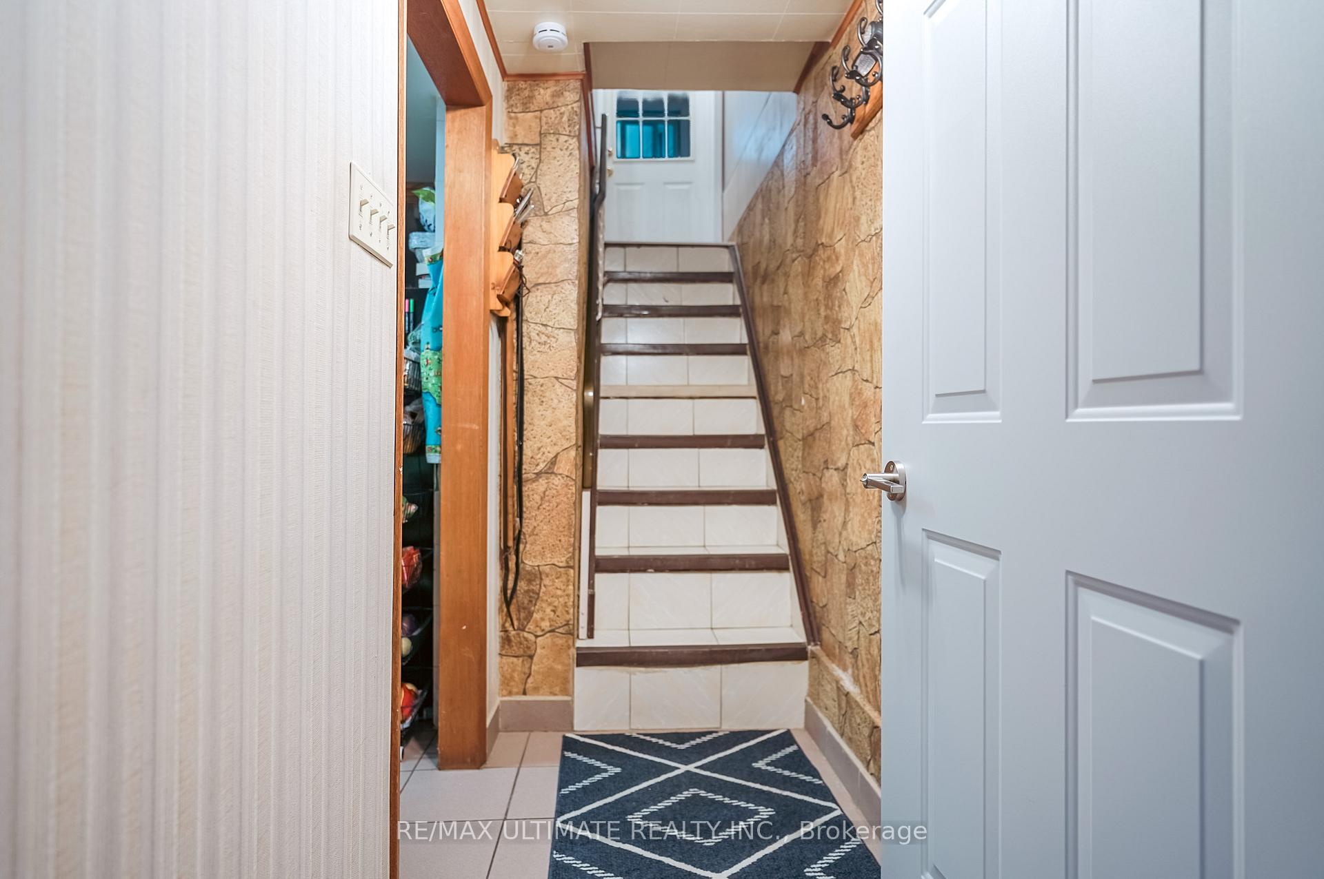 Photo 22 of 492 Strathmore Boulevard, Toronto, Danforth — HOMEH