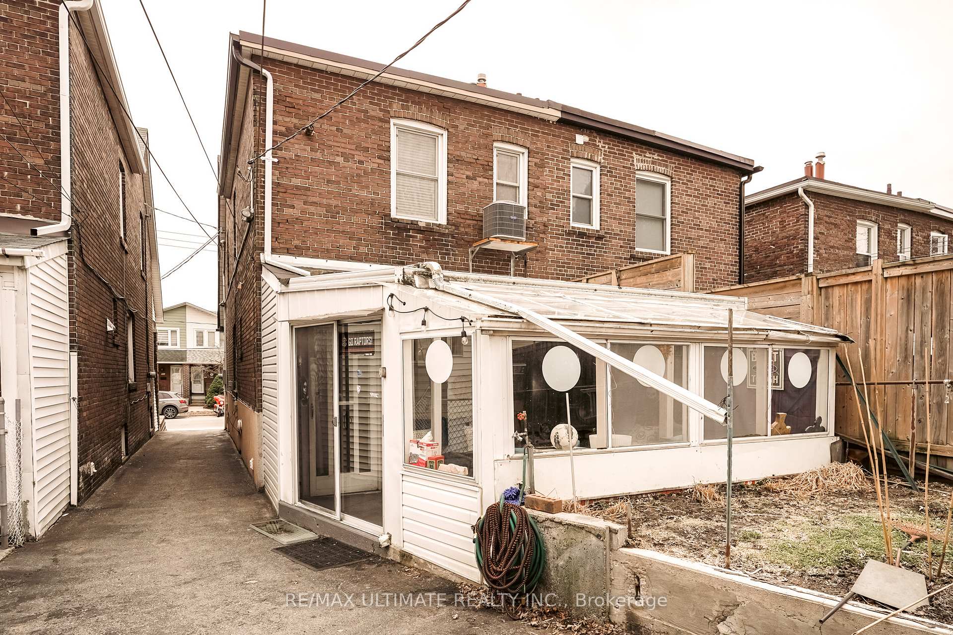 Photo 31 of 492 Strathmore Boulevard, Toronto, Danforth — HOMEH