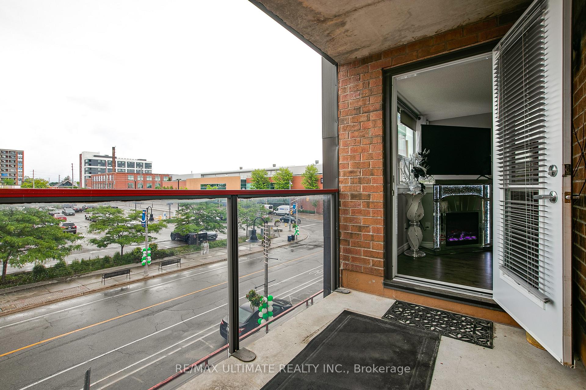 Photo 6 of Unit 309, 80 Athol Street, Oshawa, Central — HOMEH