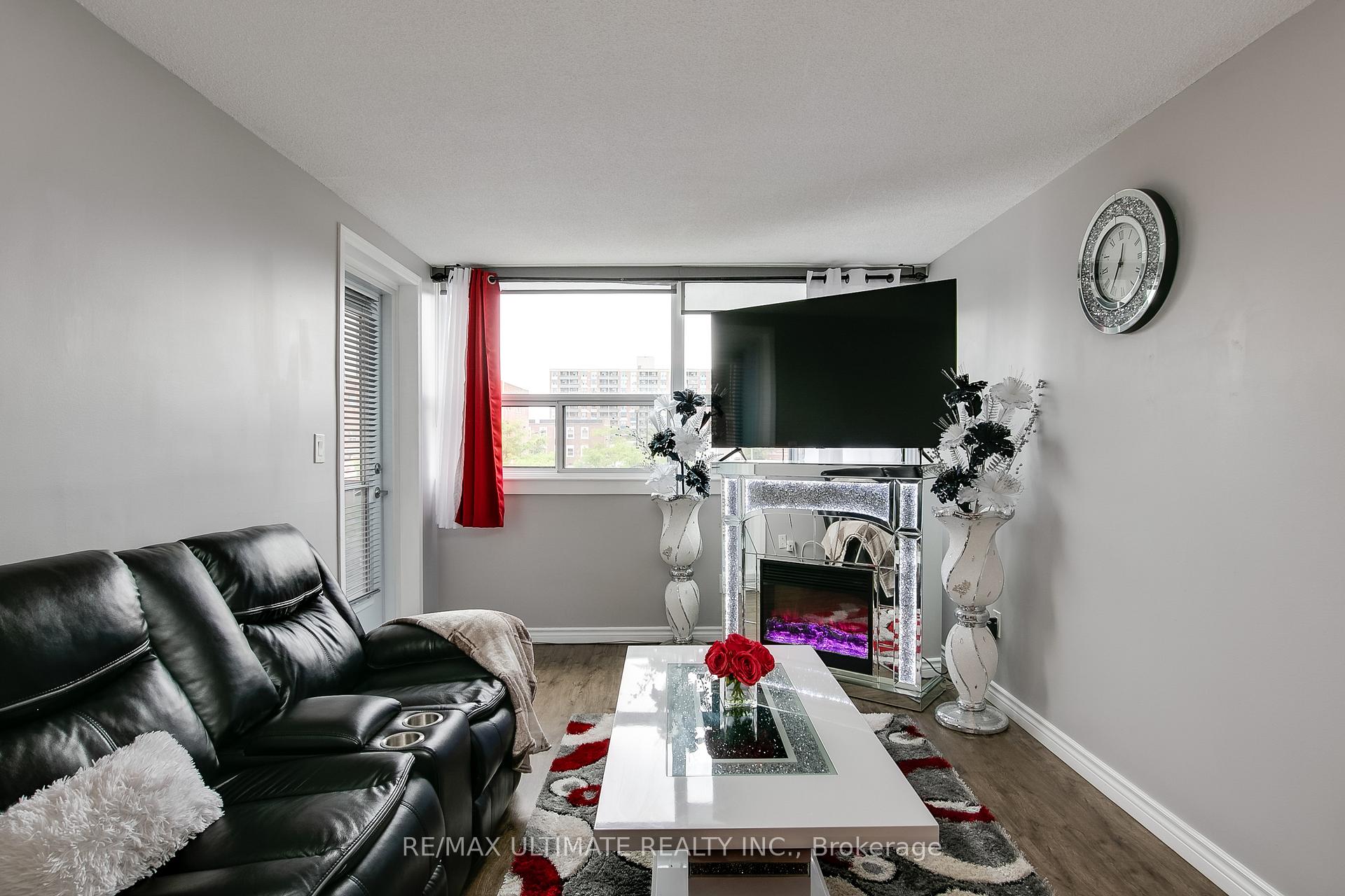 Photo 8 of Unit 309, 80 Athol Street, Oshawa, Central — HOMEH