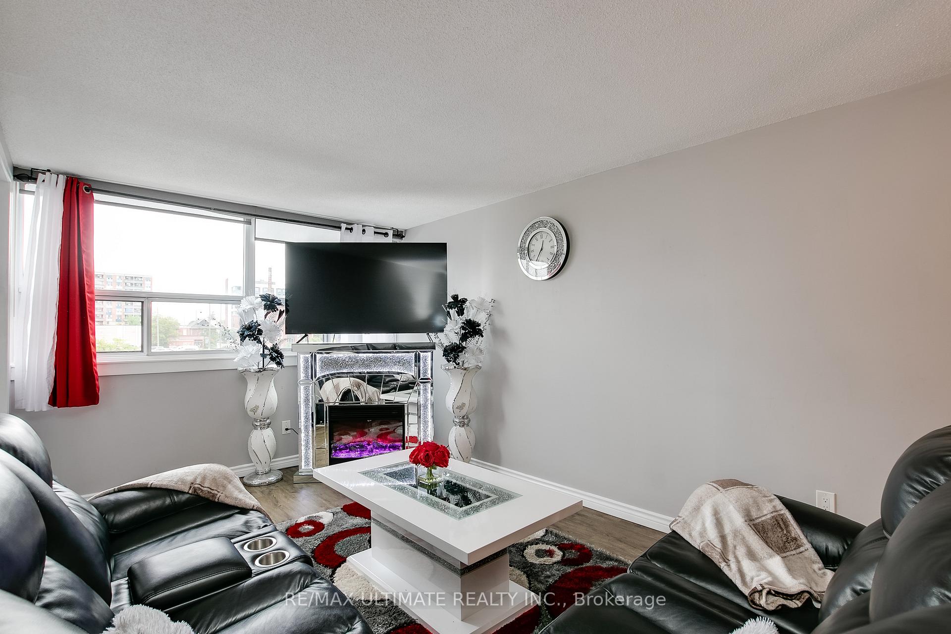 Photo 10 of Unit 309, 80 Athol Street, Oshawa, Central — HOMEH