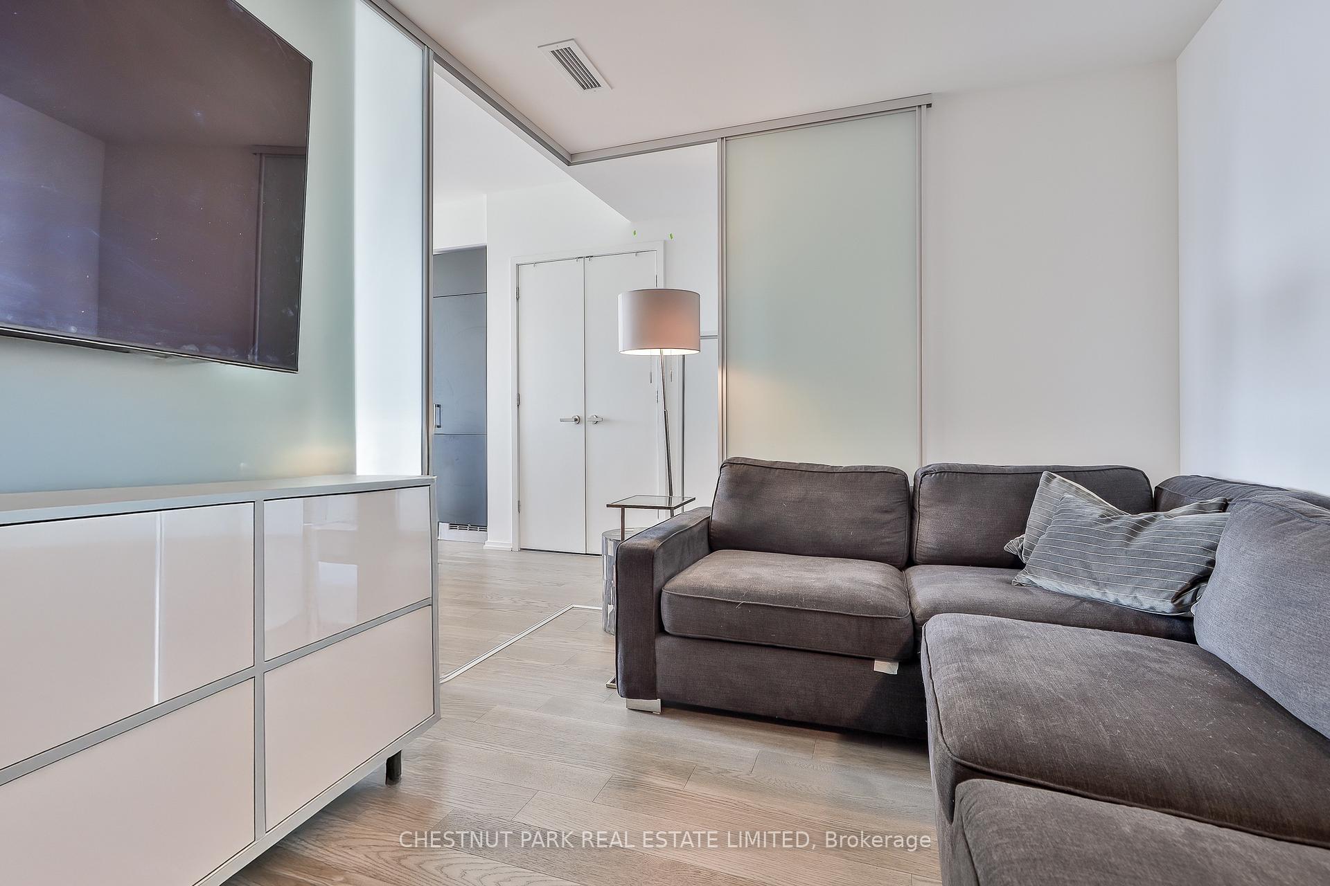 Photo 2 of Unit 2901, 5 Soudan Avenue, Toronto, Mount Pleasant West — HOMEH