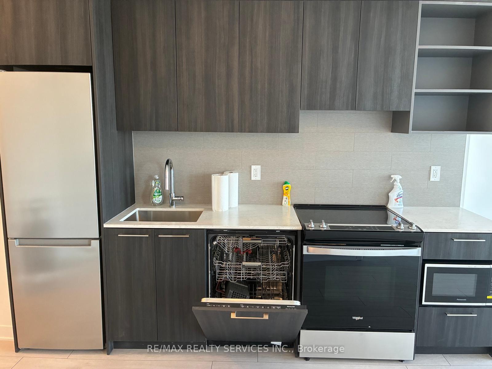 Photo 1 of Unit 1813, 260 Malta Avenue, Brampton, Fletcher's Creek South — HOMEH