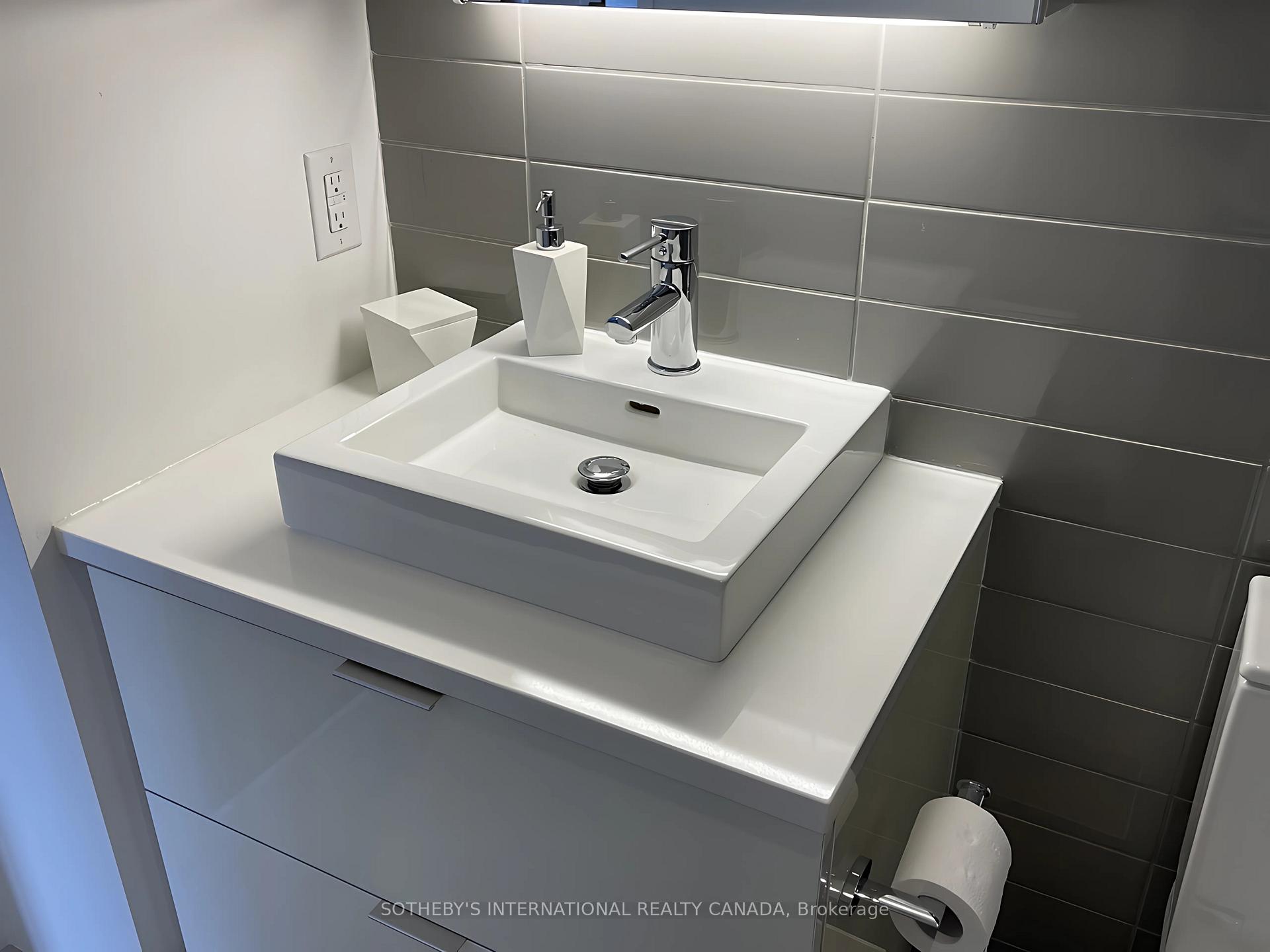 Photo 21 of Unit 2201, 170 Bayview Avenue, Toronto, Waterfront Communities — HOMEH