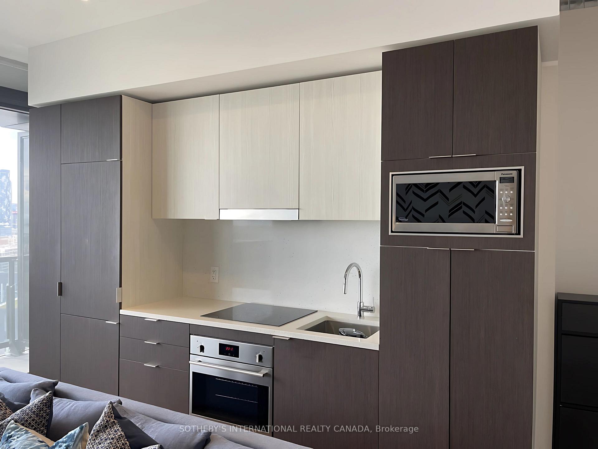 Photo 8 of Unit 2201, 170 Bayview Avenue, Toronto, Waterfront Communities — HOMEH