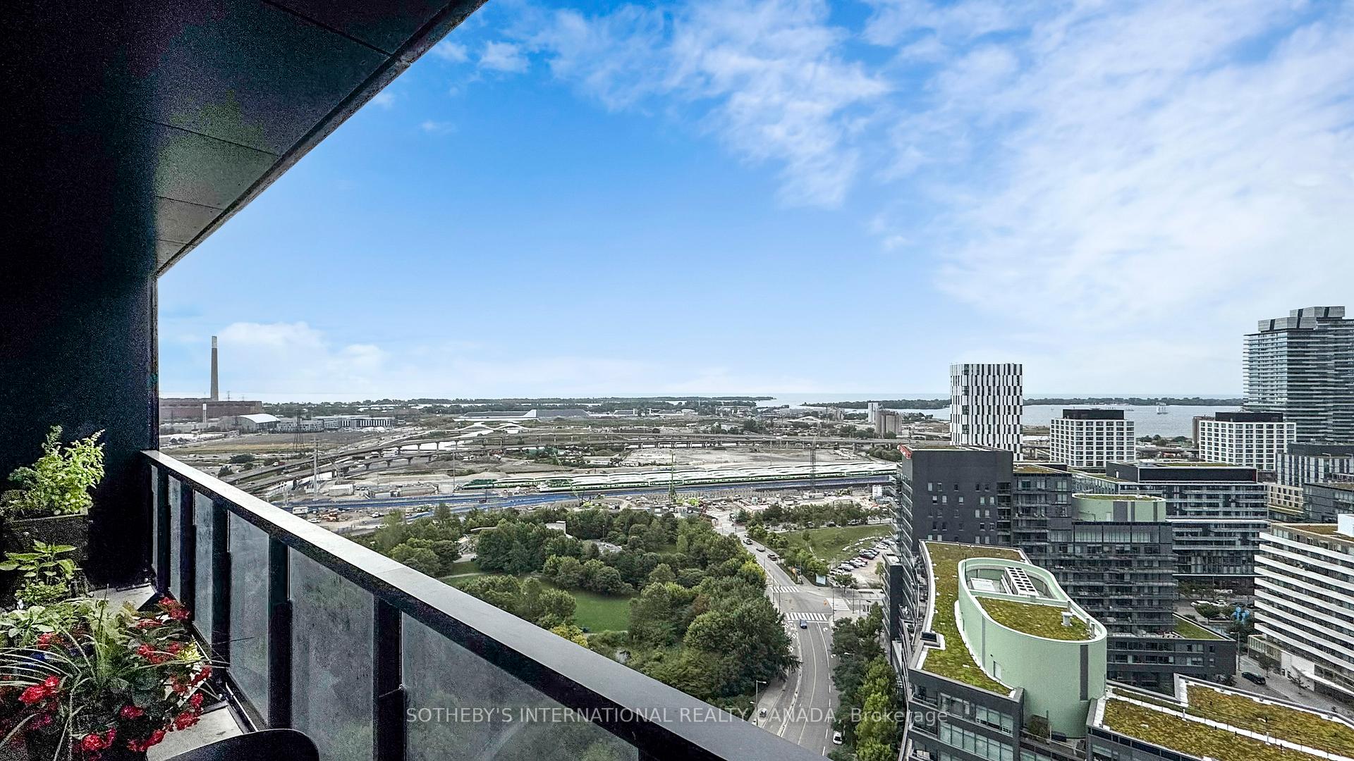 Photo 10 of Unit 2201, 170 Bayview Avenue, Toronto, Waterfront Communities — HOMEH