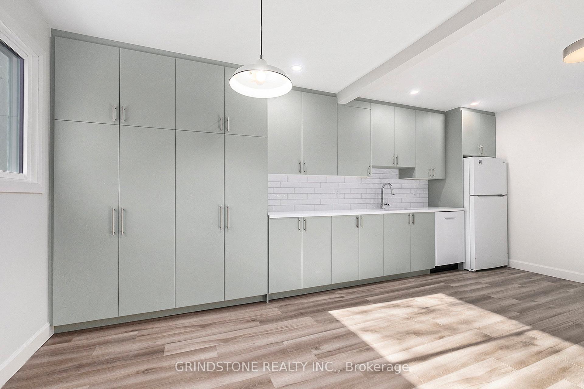 Photo 16 of 79 Grady Crescent, Ottawa, Sheahan Estates/Trend Village — HOMEH