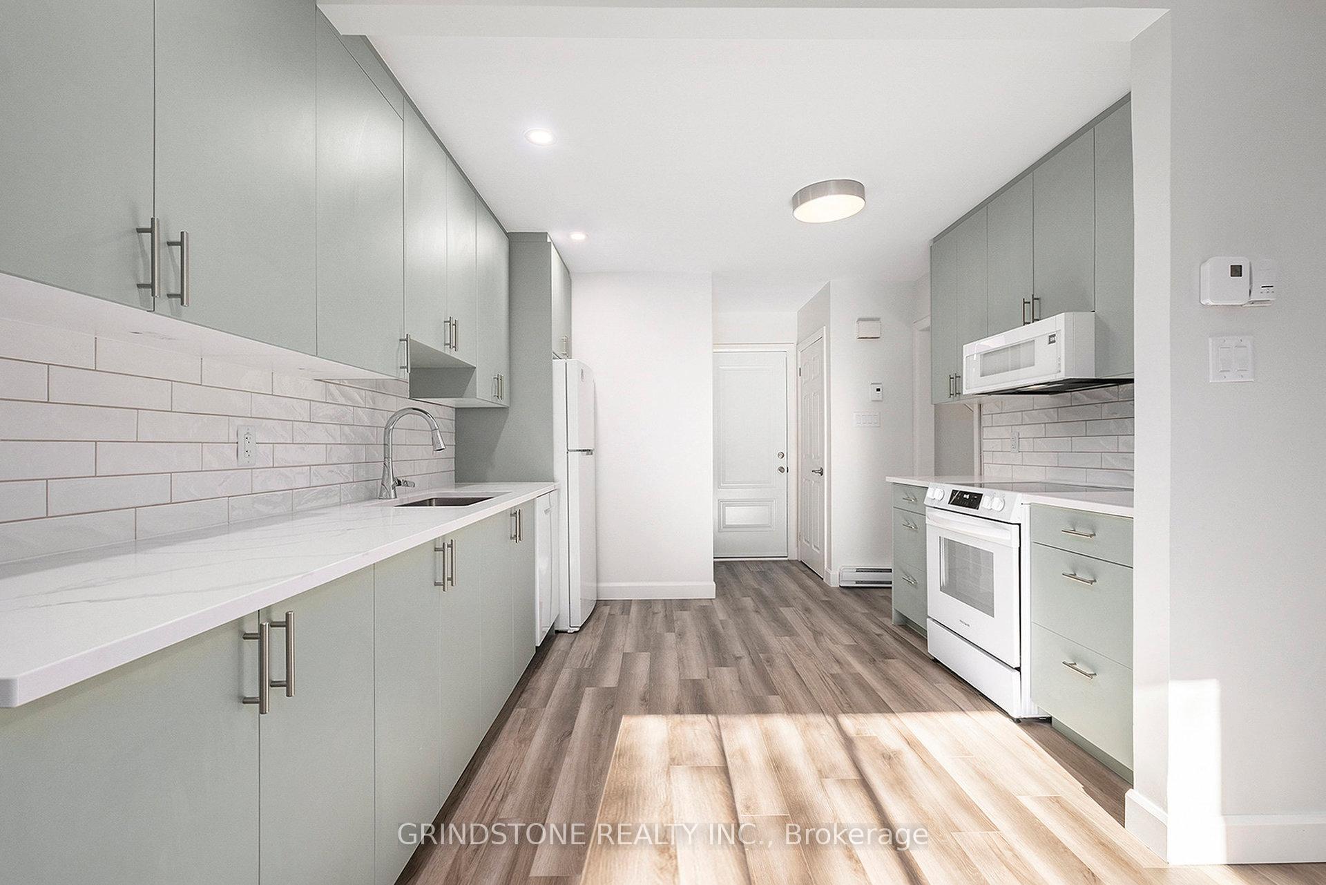 Photo 8 of 79 Grady Crescent, Ottawa, Sheahan Estates/Trend Village — HOMEH