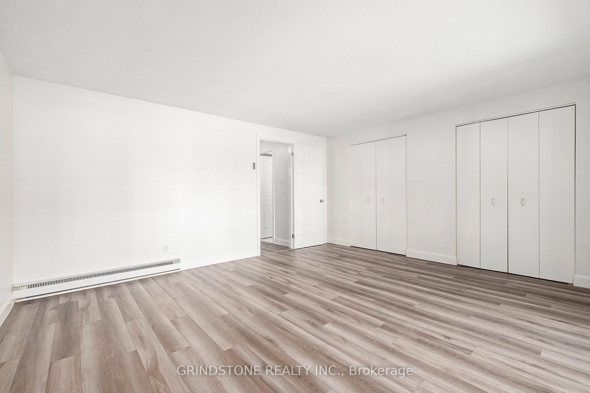Photo 4 of 79 Grady Crescent, Ottawa, Sheahan Estates/Trend Village — HOMEH
