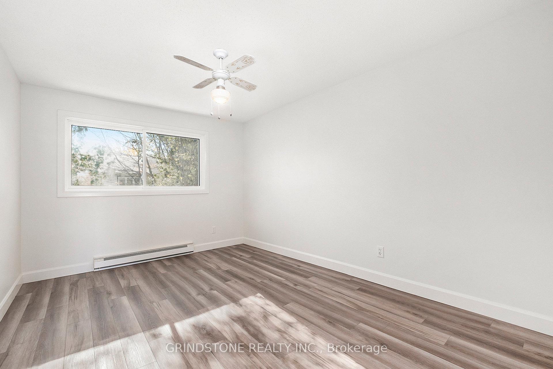 Photo 19 of 79 Grady Crescent, Ottawa, Sheahan Estates/Trend Village — HOMEH