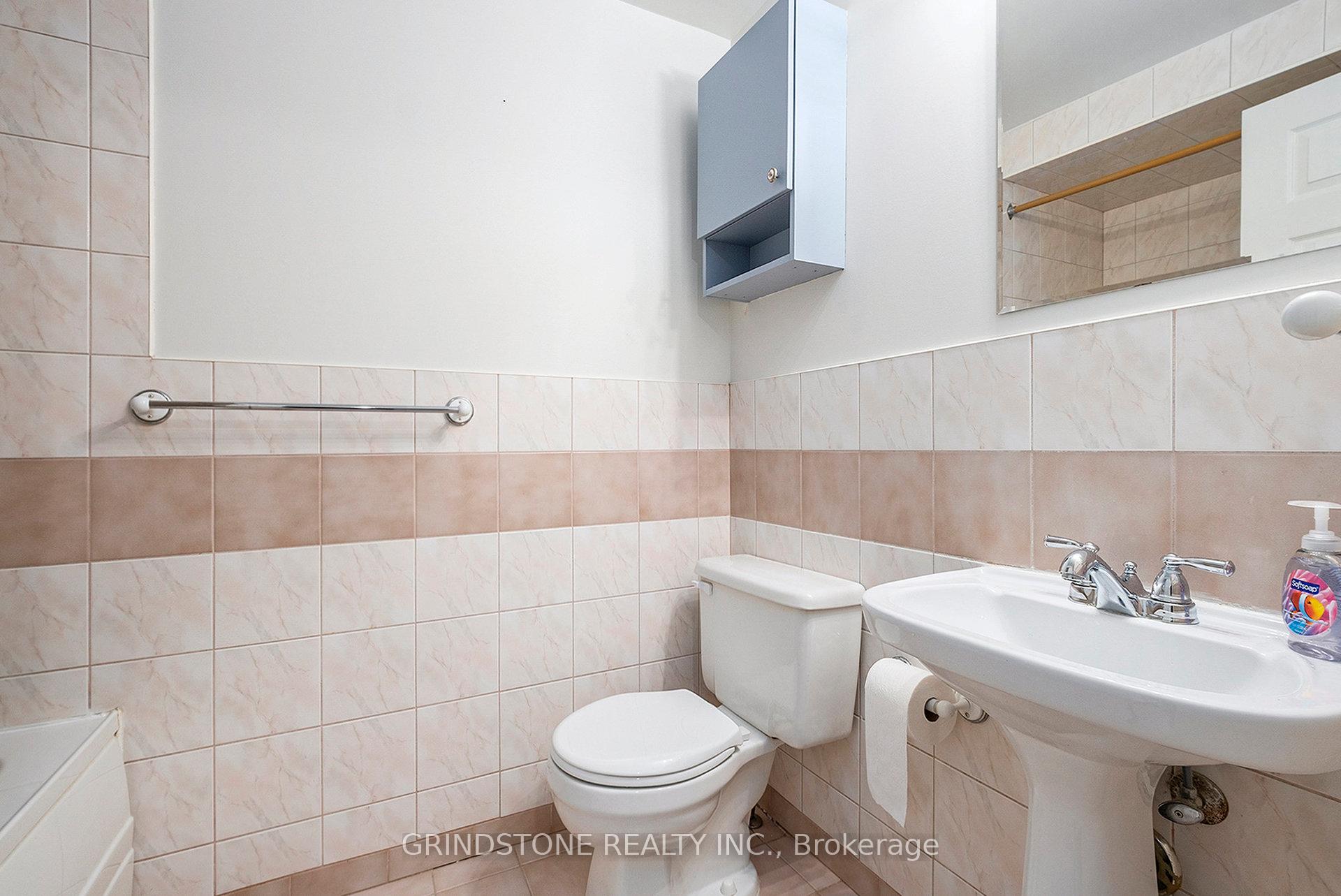 Photo 6 of 79 Grady Crescent, Ottawa, Sheahan Estates/Trend Village — HOMEH