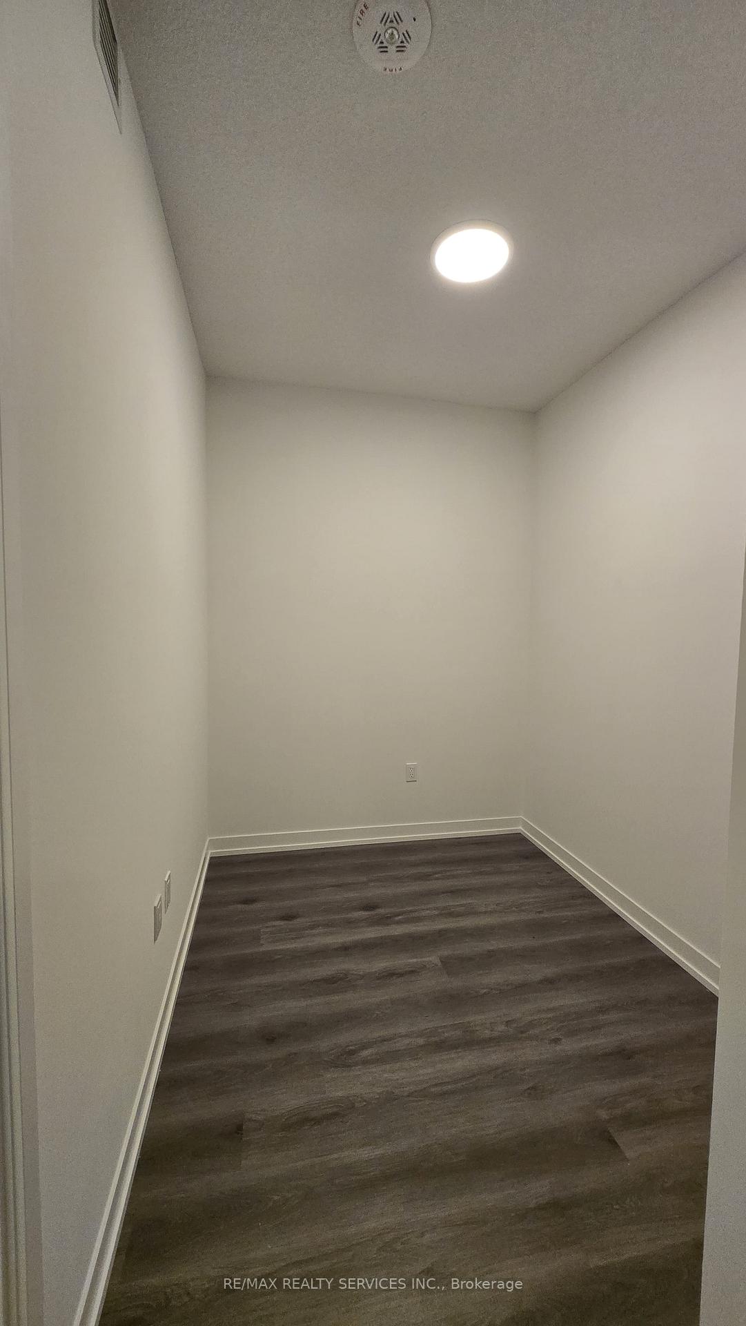 Photo 4 of Unit 2315, 225 Commerce Street, Vaughan, Vaughan Corporate Centre — HOMEH