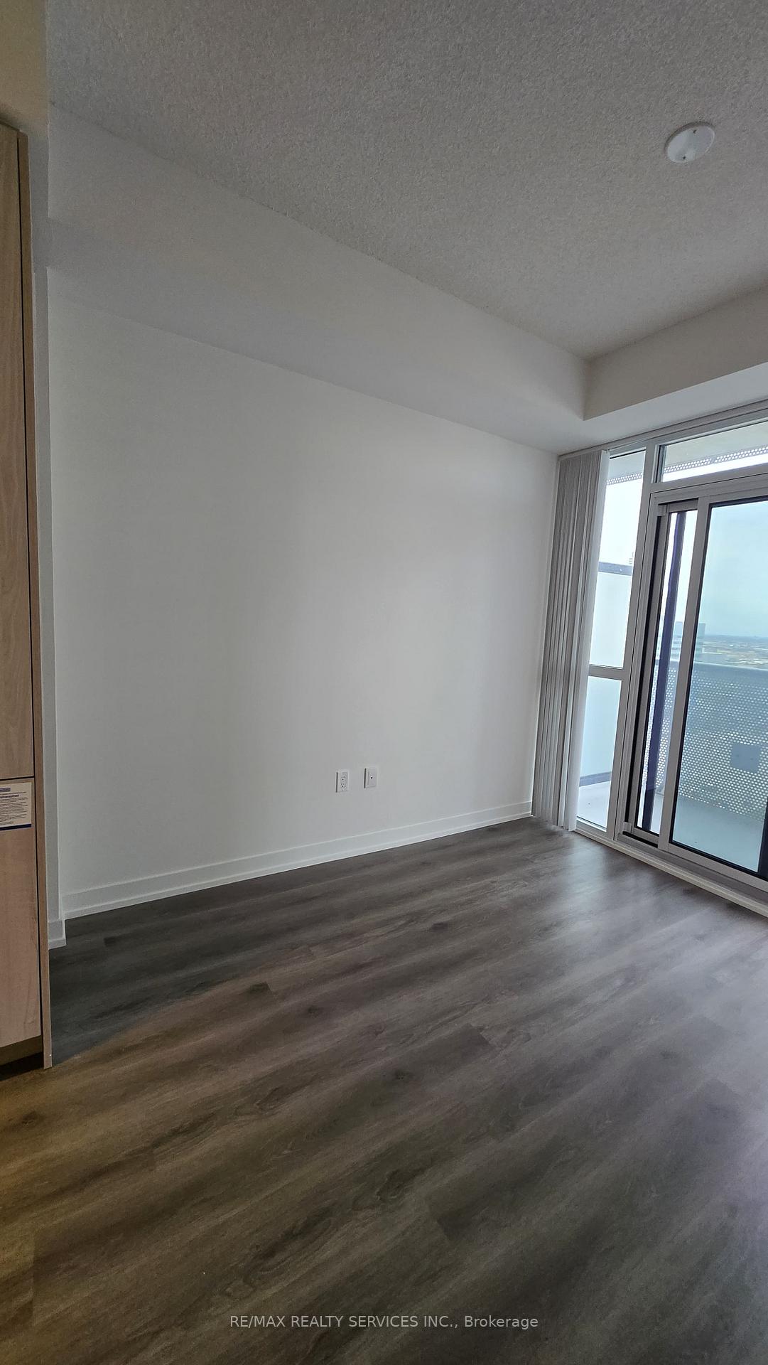Photo 10 of Unit 2315, 225 Commerce Street, Vaughan, Vaughan Corporate Centre — HOMEH