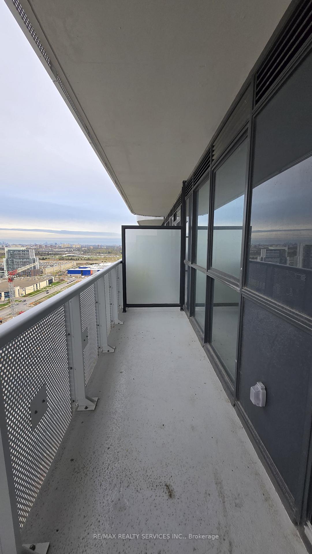 Photo 18 of Unit 2315, 225 Commerce Street, Vaughan, Vaughan Corporate Centre — HOMEH