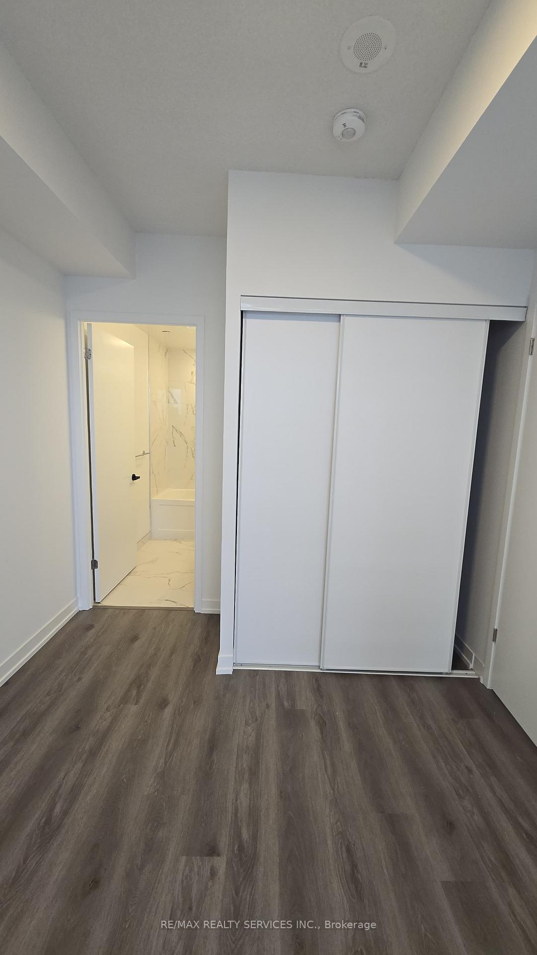 Photo 13 of Unit 2315, 225 Commerce Street, Vaughan, Vaughan Corporate Centre — HOMEH