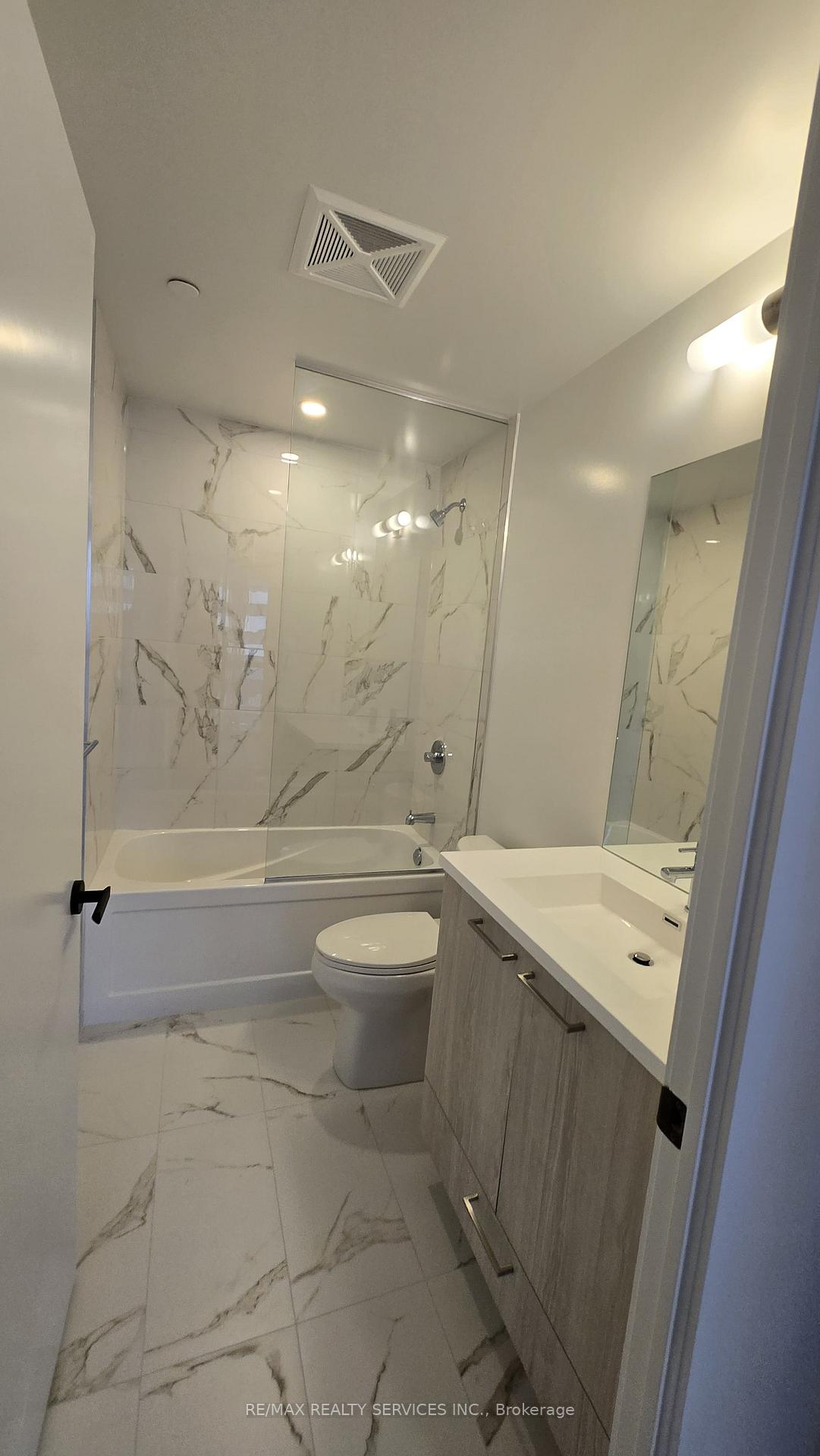 Photo 23 of Unit 2315, 225 Commerce Street, Vaughan, Vaughan Corporate Centre — HOMEH